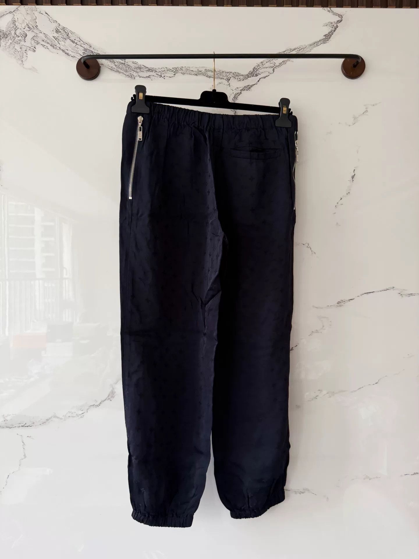 Louis Vuitton louis vuitton full print athletic pants Size US 36 / EU 52 - 3 Thumbnail