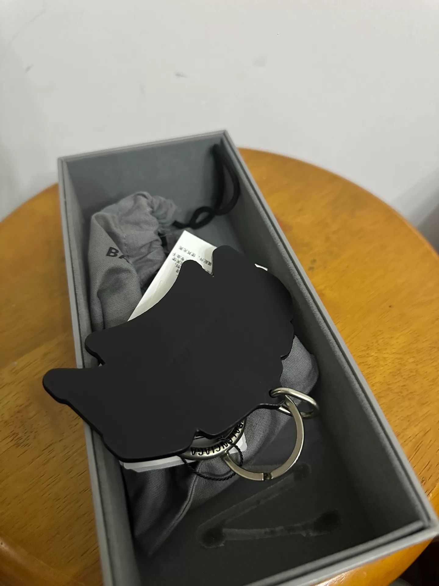 Balenciaga Balenciaga Paris Letter Logo Keyring Size ONE SIZE - 2 Thumbnail