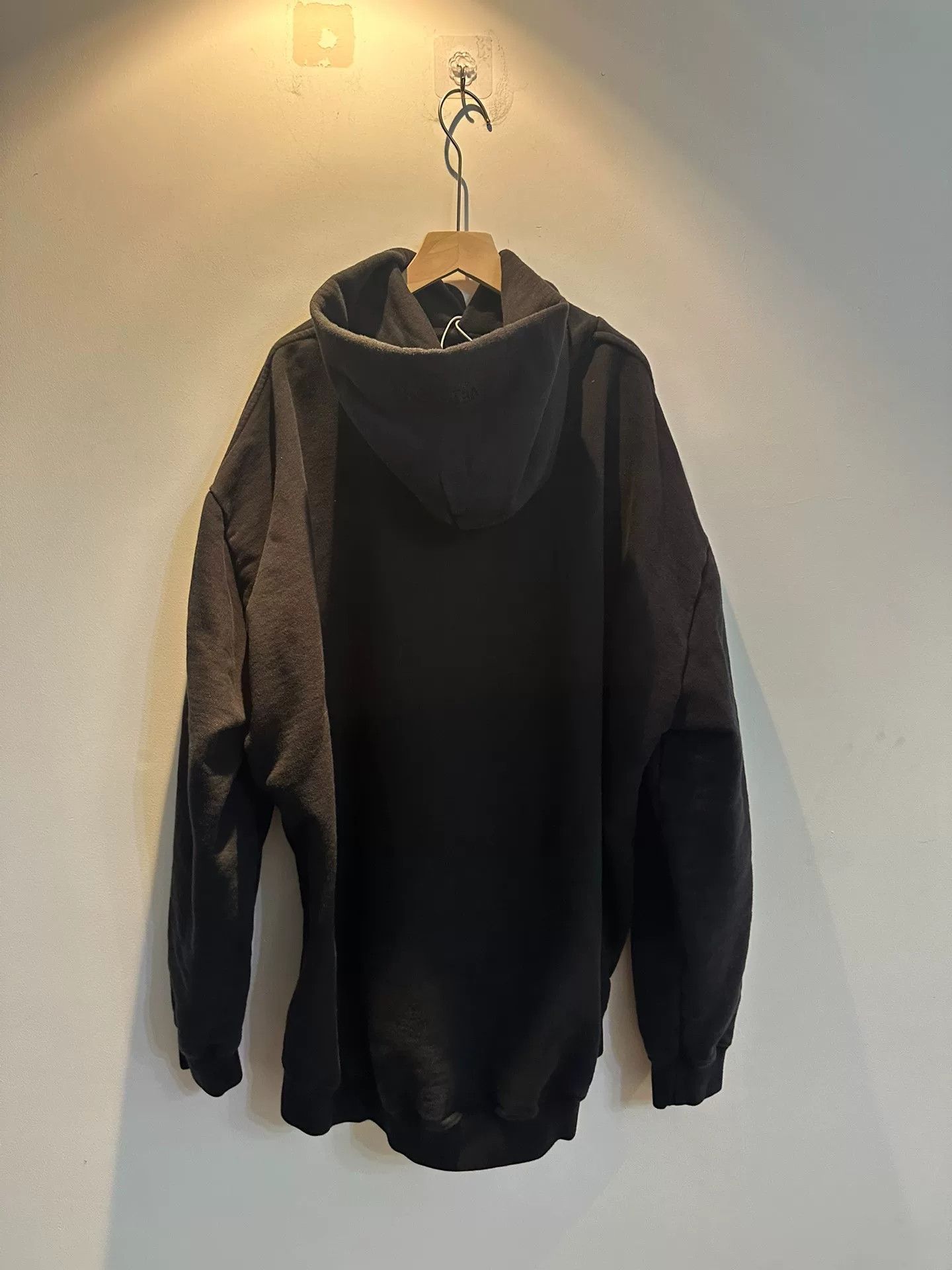 Vetements vetements black hoodie with green details Size US M / EU 48-50 / 2 - 2 Thumbnail
