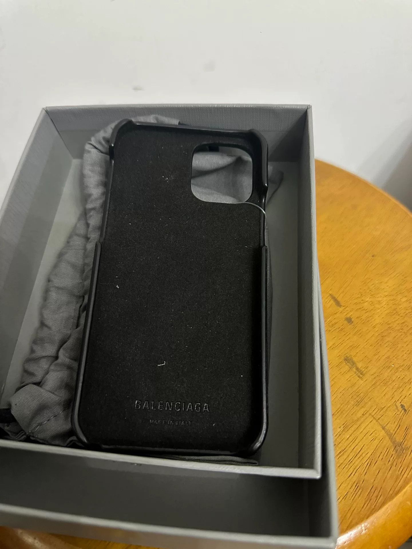 Balenciaga balenciaga phone case card holder Size ONE SIZE - 2 Thumbnail
