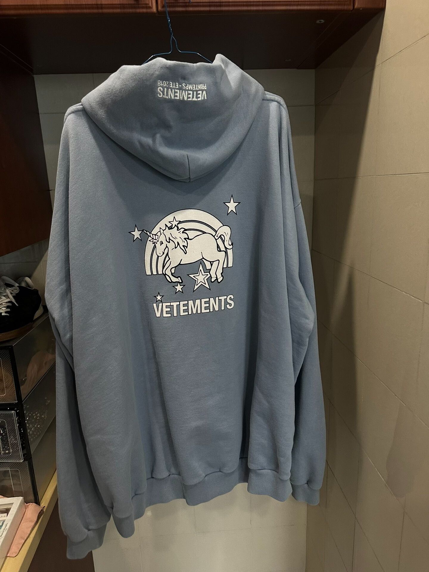 vetements unicorn hoodie in misty blue