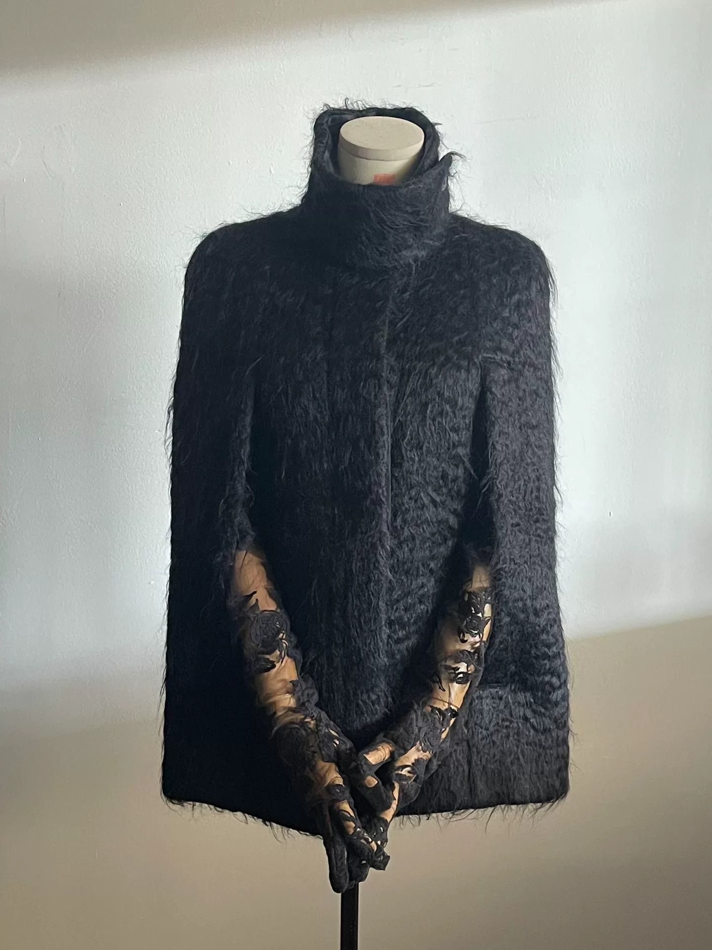 Maison Margiela black mohair cape coat by maison margiela Size S / US 4 / IT 40 - 2 Thumbnail