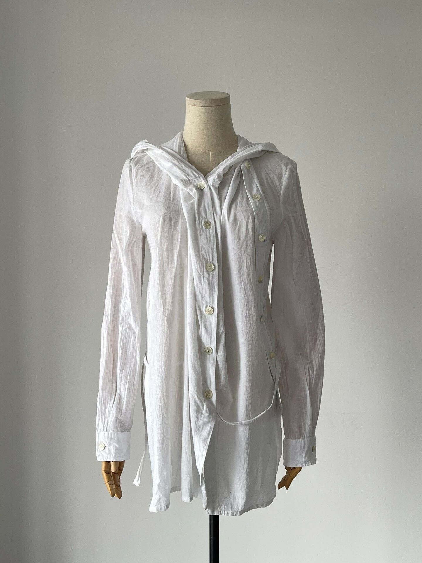 Ann Demeulemeester Ann Demeulemeester Double-breasted Hooded Shirt Size S / US 4 / IT 40 - 2 Thumbnail