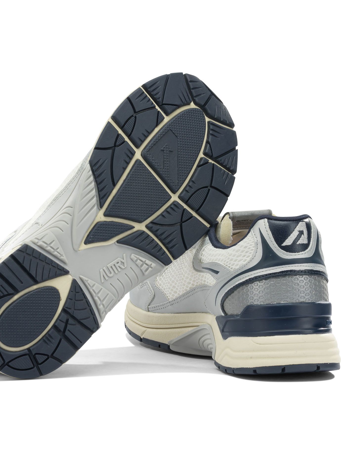 Autry Hyperway Sneakers IT 42 Men - USA Duties Paid