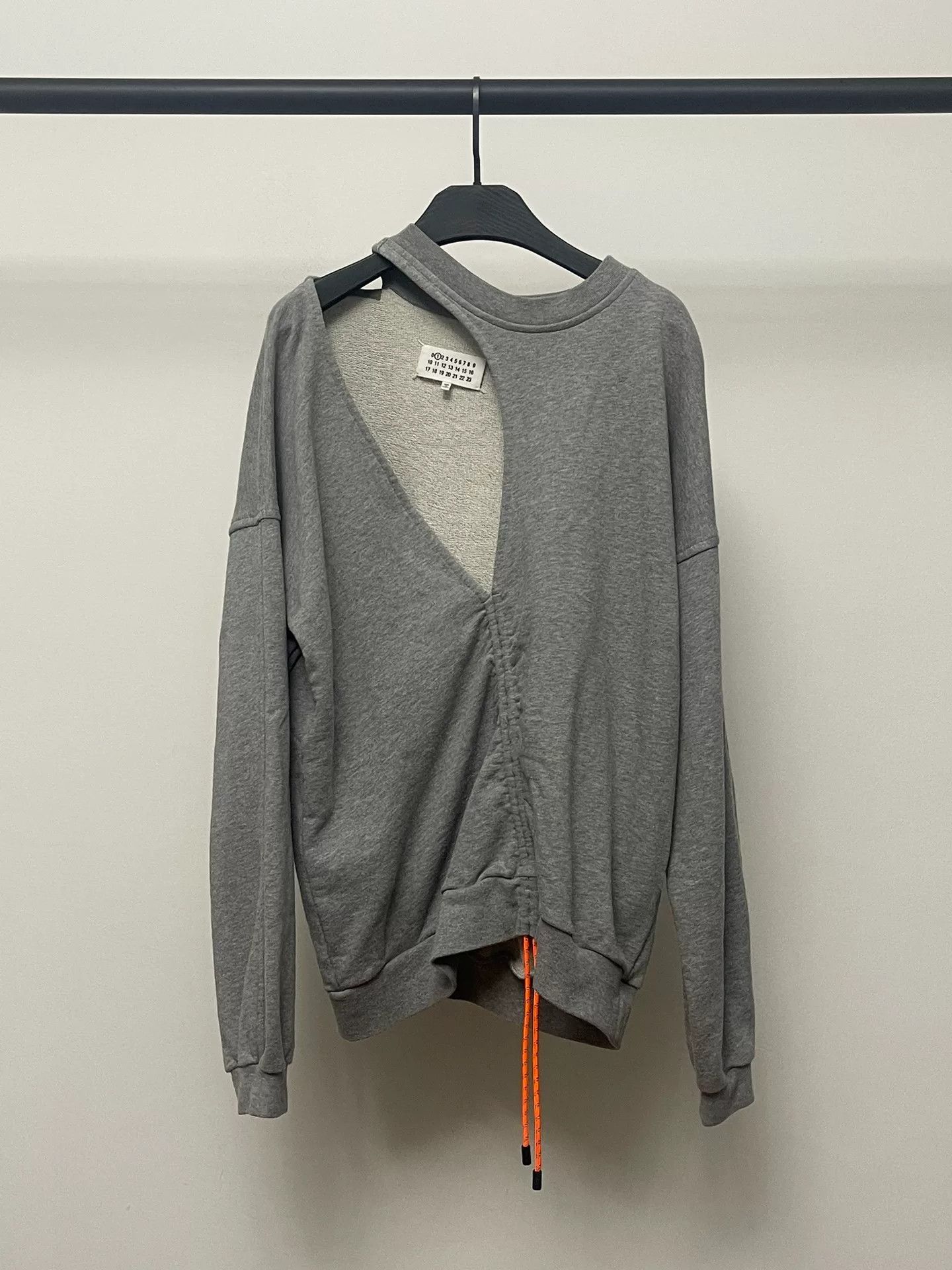 Maison Margiela Maison Margiela Open-Shoulder Sweatshirt Size M / US 6-8 / IT 42-44 - 5 Thumbnail