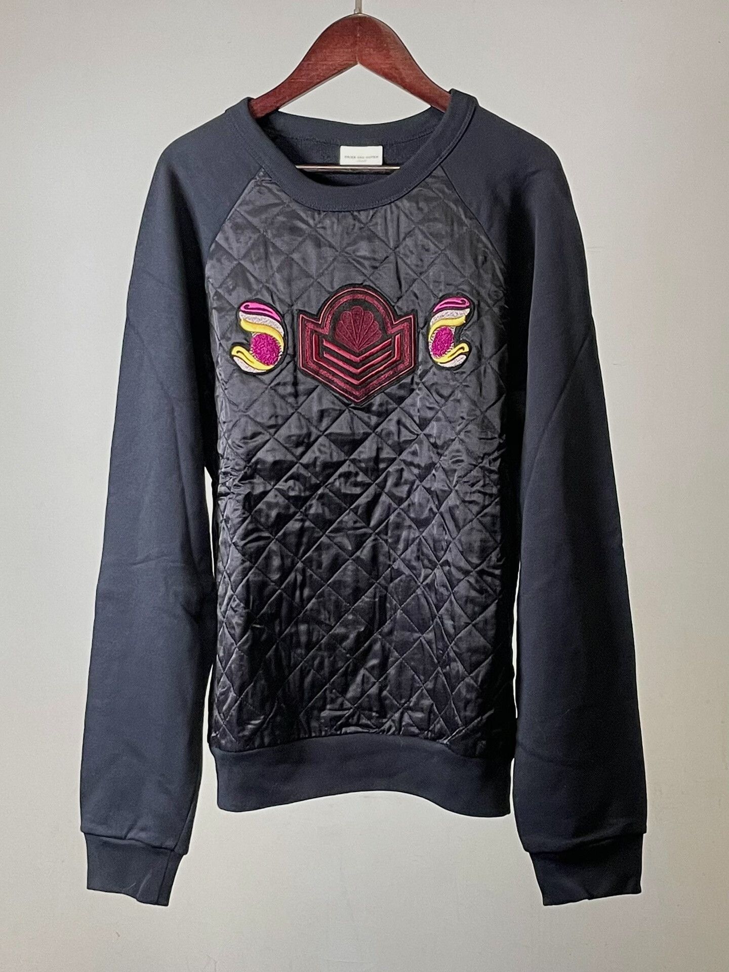 Dries Van Noten Dries Van Noten F/W16 Badge Sweatshirt Size S / US 4 / IT 40 - 3 Thumbnail