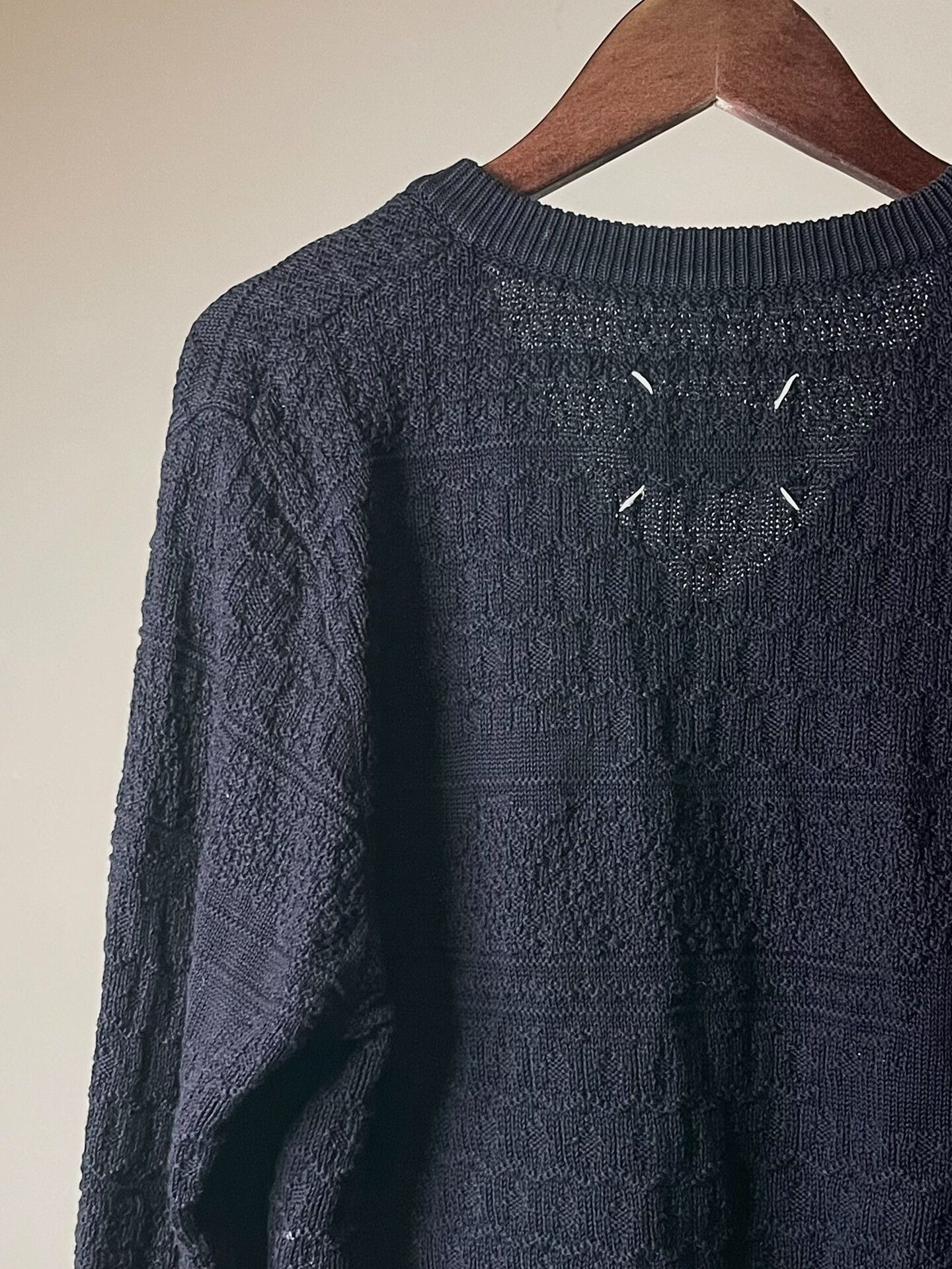 Maison Margiela Maison Martin Margiela V-Neck Knitted Sweater Size US M / EU 48-50 / 2 - 6 Thumbnail