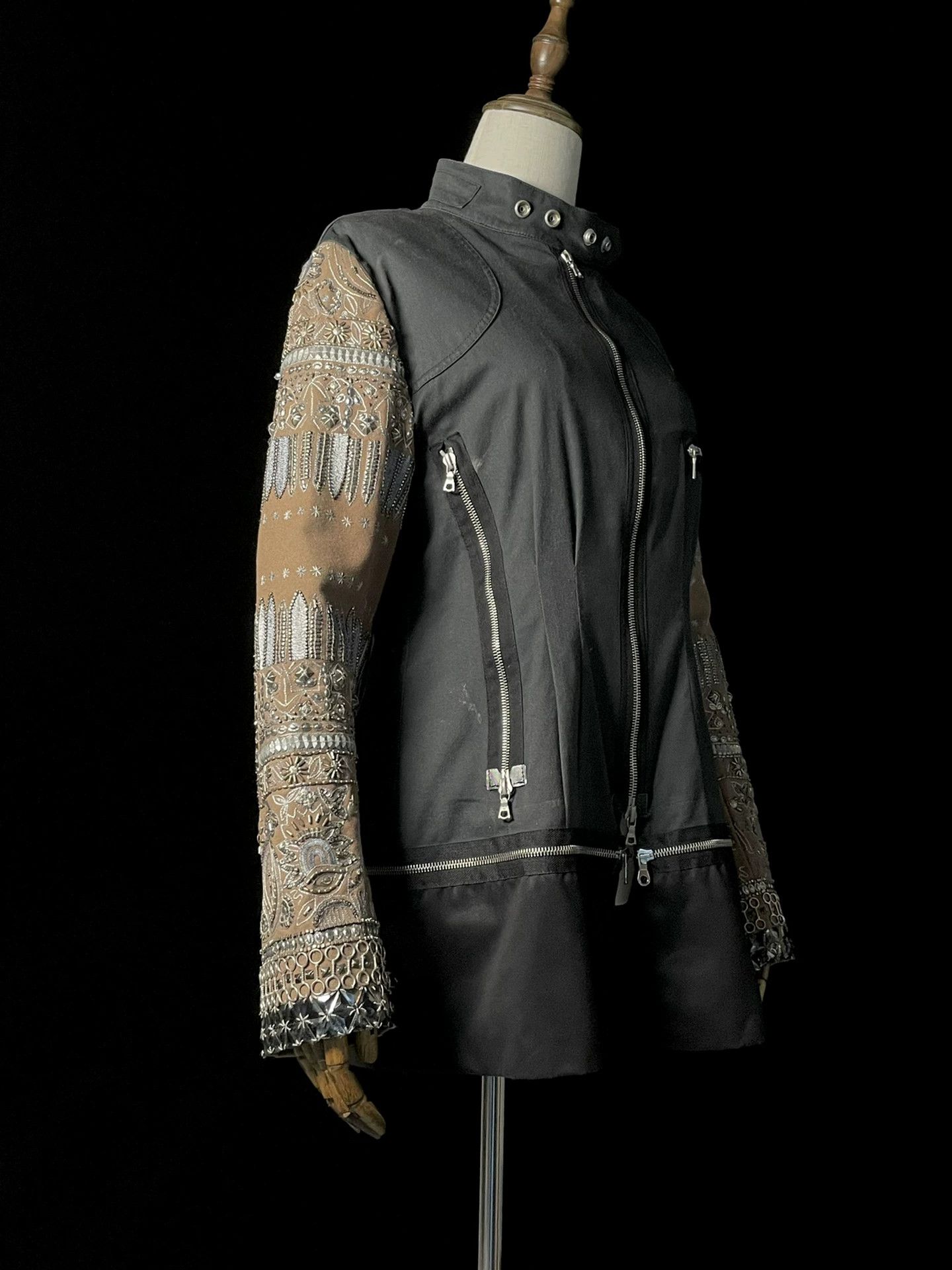 Dries Van Noten drapes van noten embroidered metallic jacket Size L / US 10 / IT 46 - 5 Thumbnail