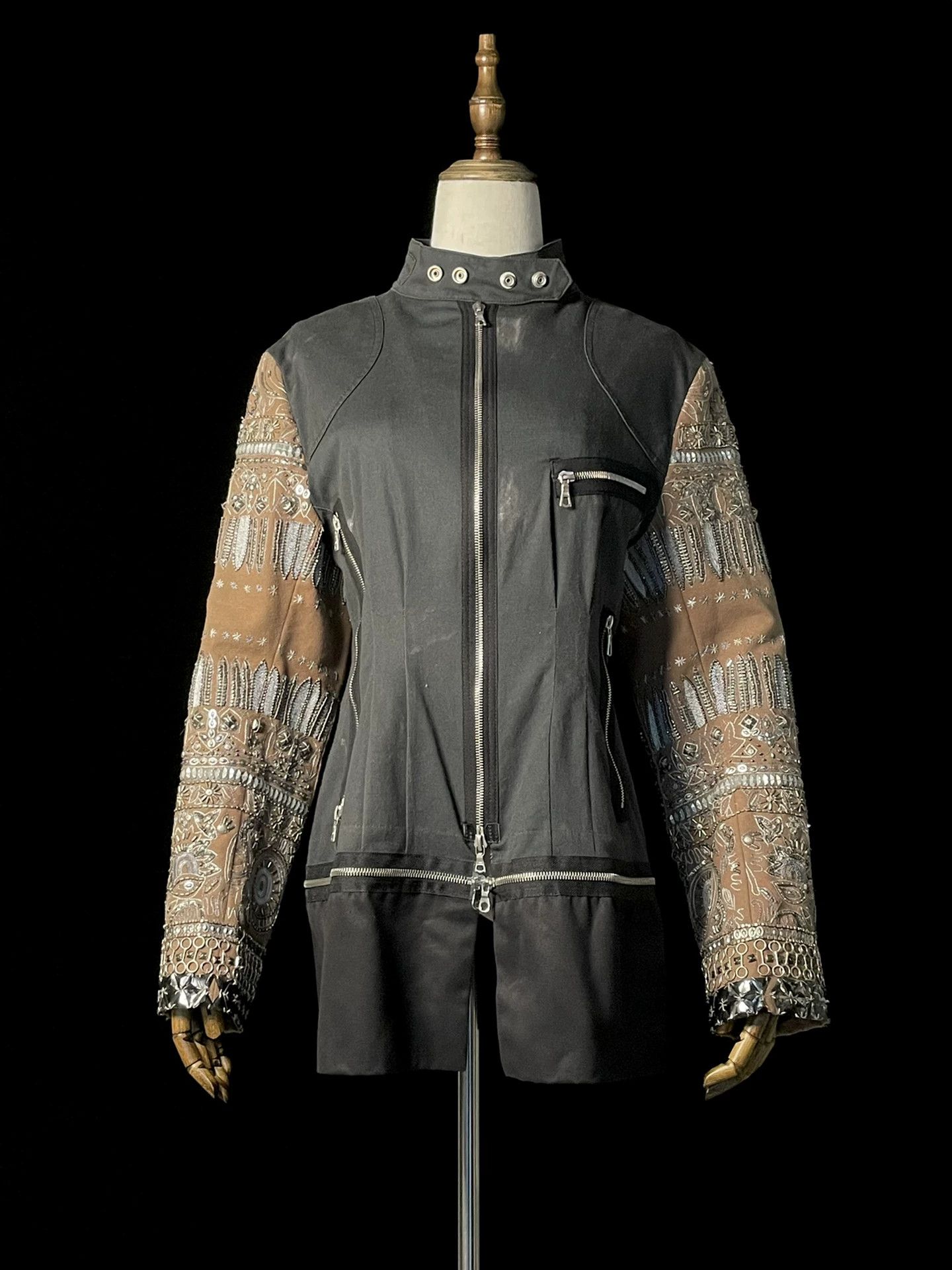 Dries Van Noten drapes van noten embroidered metallic jacket Size L / US 10 / IT 46 - 3 Thumbnail