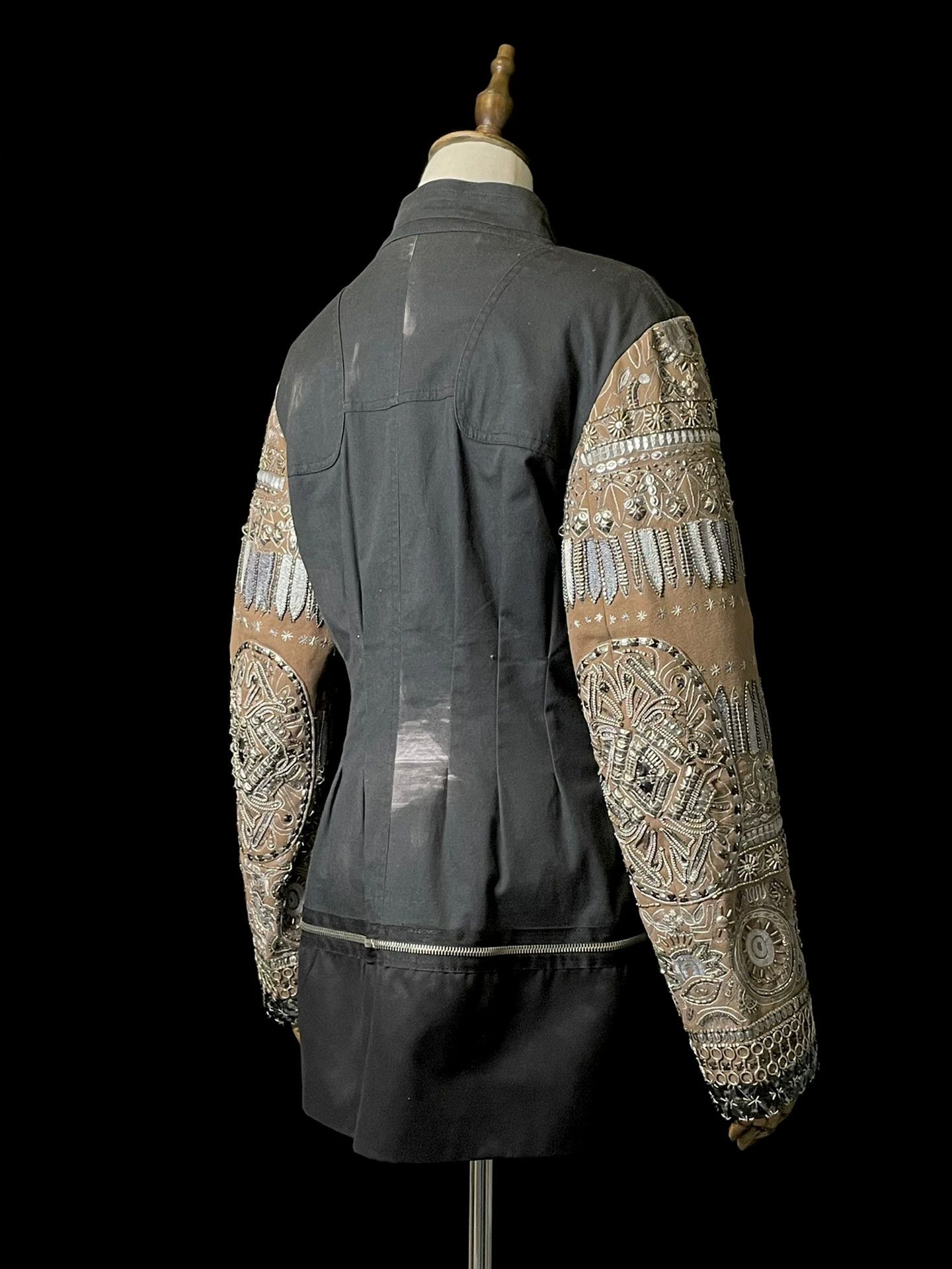 Dries Van Noten drapes van noten embroidered metallic jacket Size L / US 10 / IT 46 - 7 Thumbnail