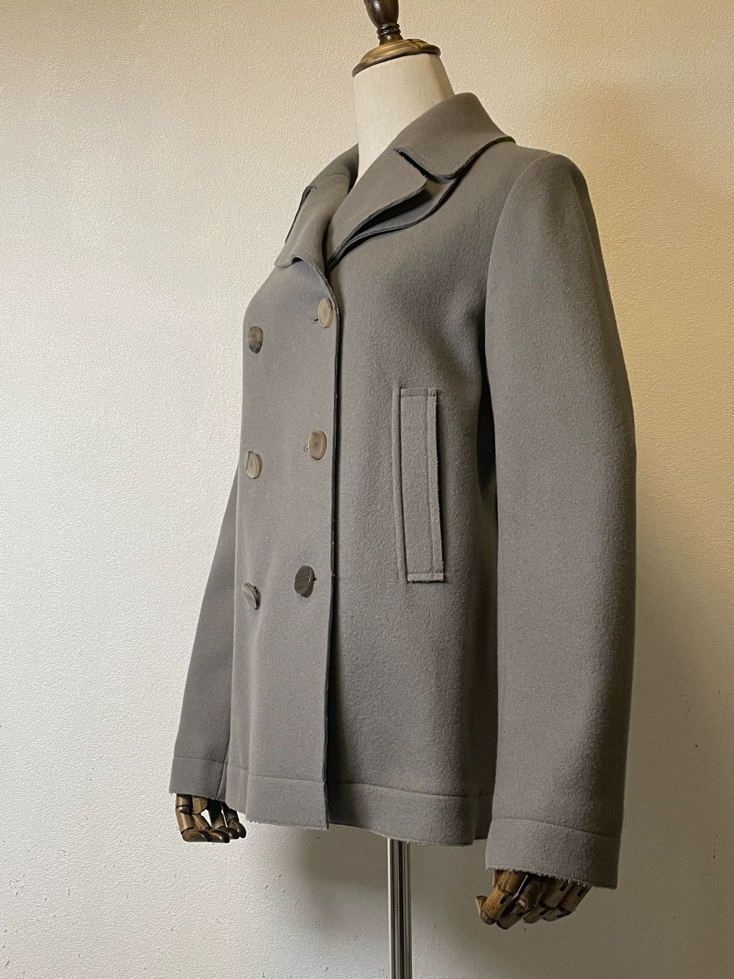 Helmut Lang elegant double-breasted wool short jacket Size US S / EU 44-46 / 1 - 4 Thumbnail
