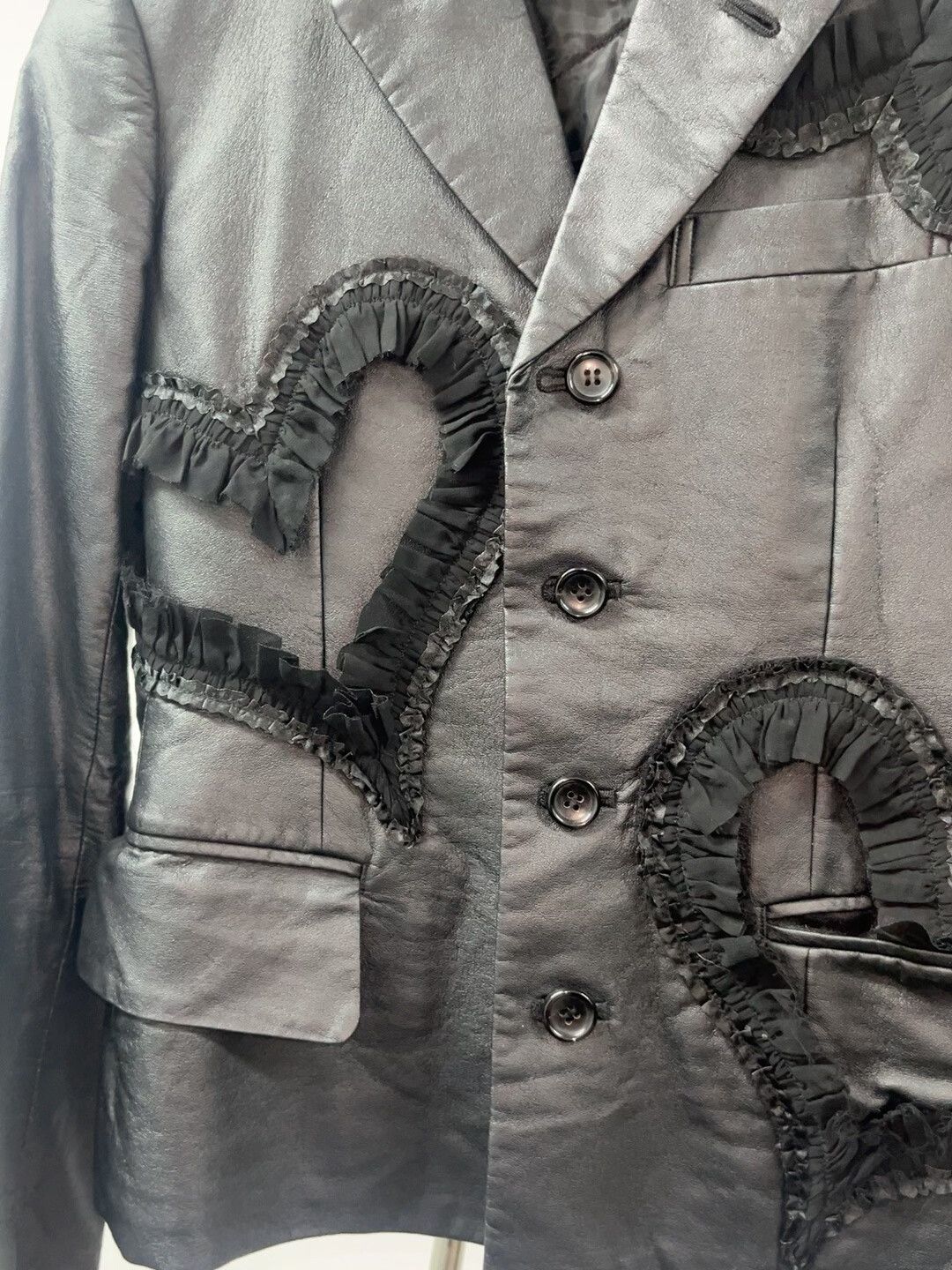 Comme des Garcons PLAY comme des garçons heart leather jacket Size XS / US 0-2 / IT 36-38 - 2 Thumbnail