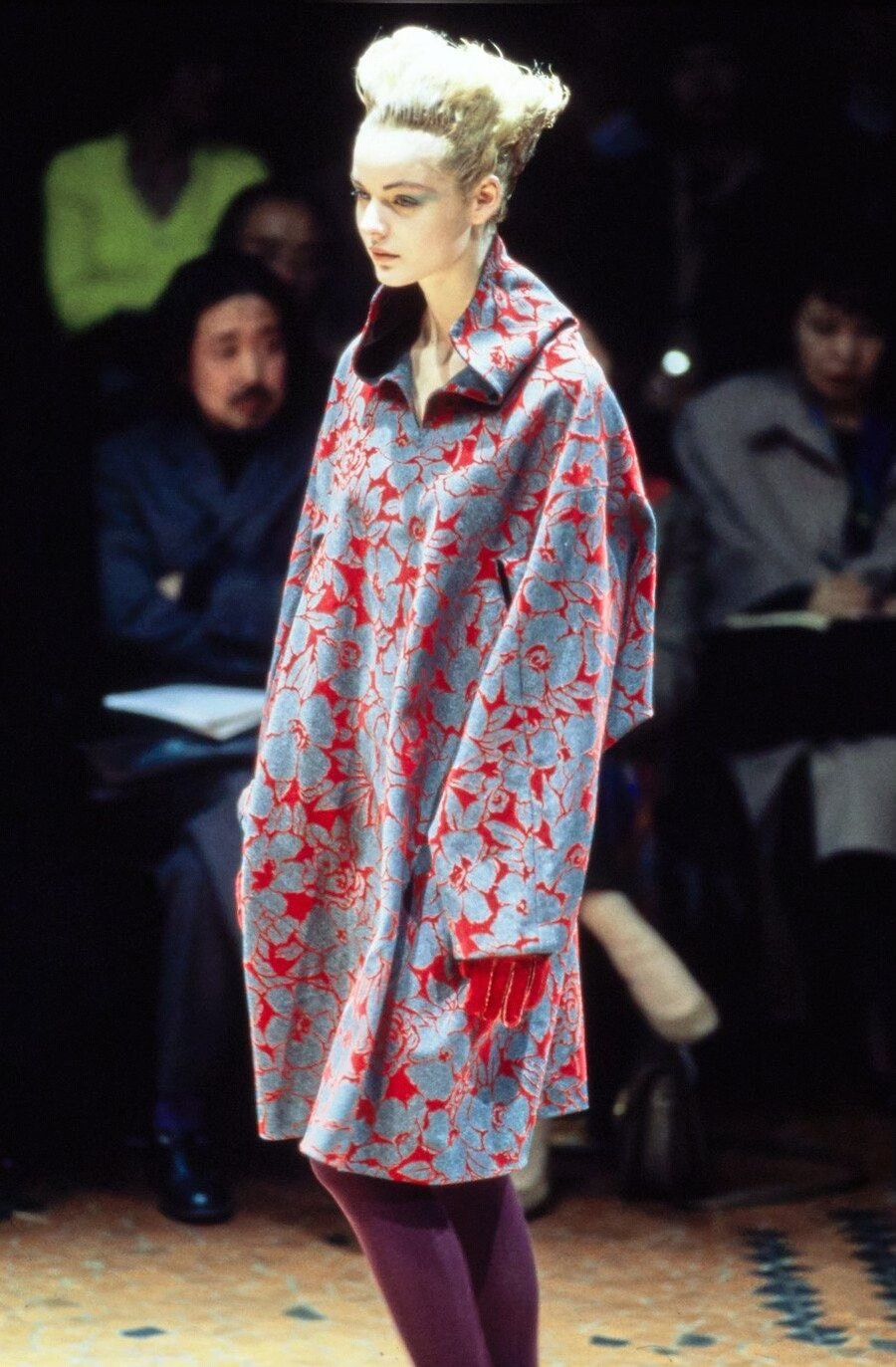 Comme des Garcons comme des garçons gray and red hoodie dress Size US M / EU 48-50 / 2 - 6 Thumbnail