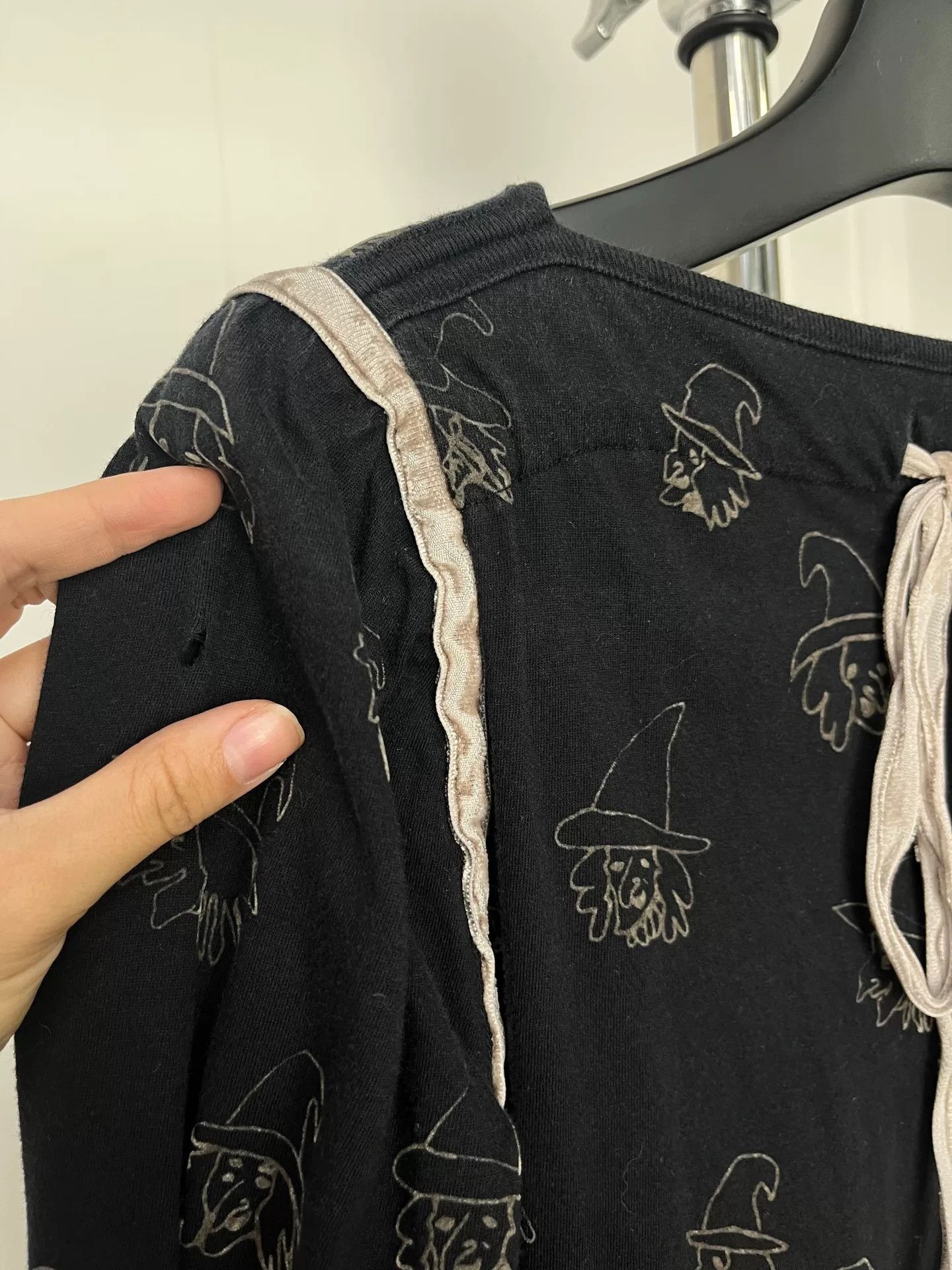 Undercover classic long sleeve witch print top Size S / US 4 / IT 40 - 3 Thumbnail