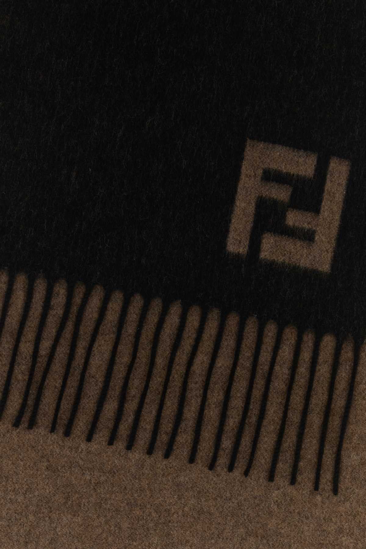 Fendi Black Wool Blend Scarf Size ONE SIZE - 2 Thumbnail