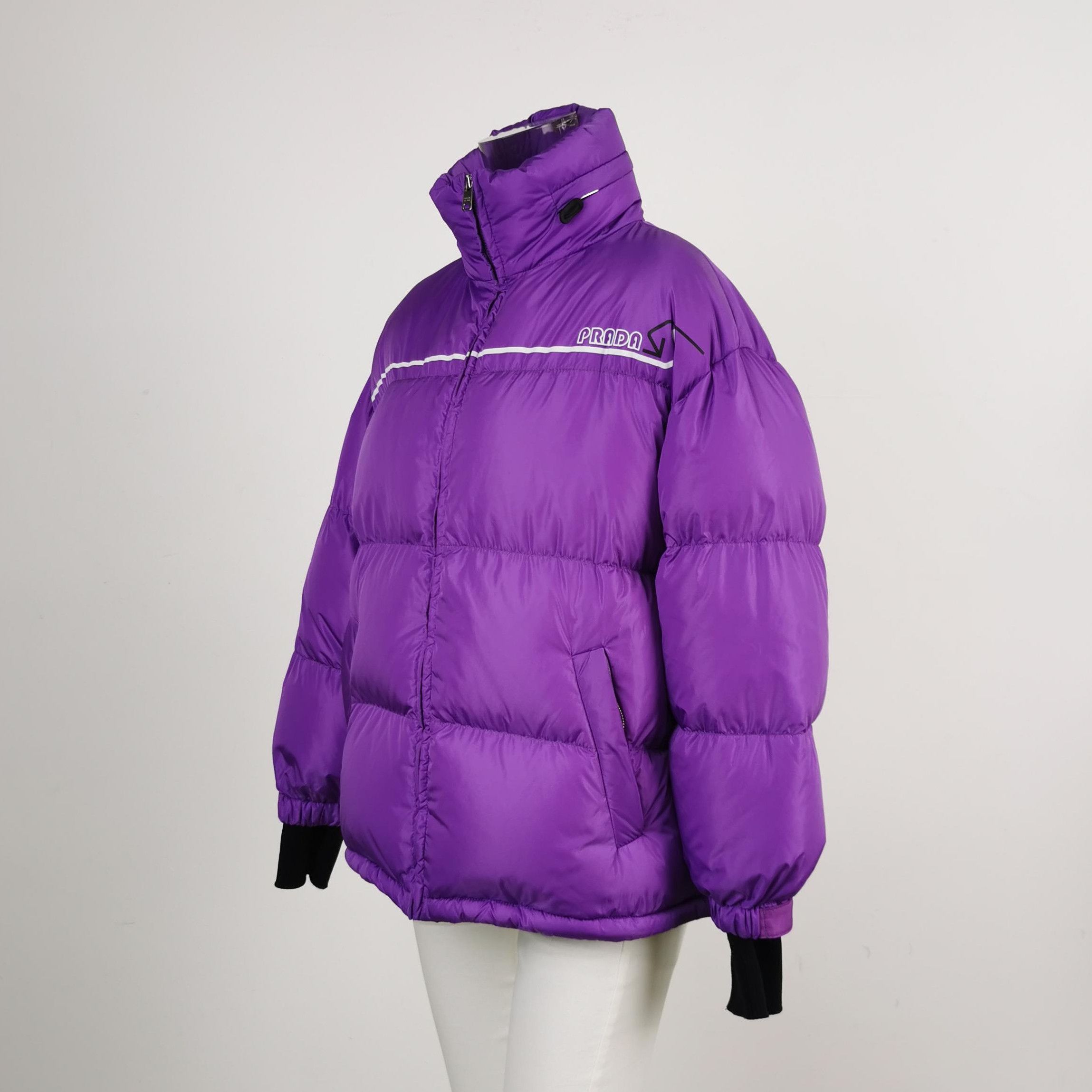 Prada Prada Logo Zip Puffer Jacket in Purple 0079 Size US S / EU 44-46 / 1 - 2 Thumbnail