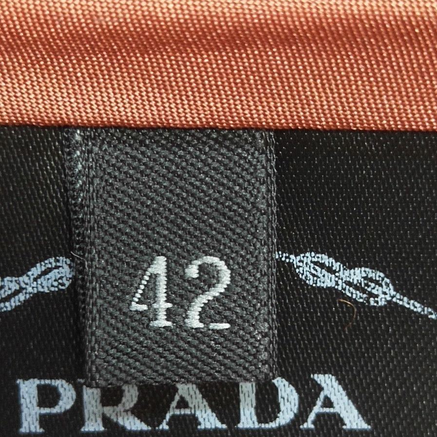 Prada Prada Wool V-Neck Beaded Cardigan Size 42 0079 Size US L / EU 52-54 / 3 - 5 Thumbnail