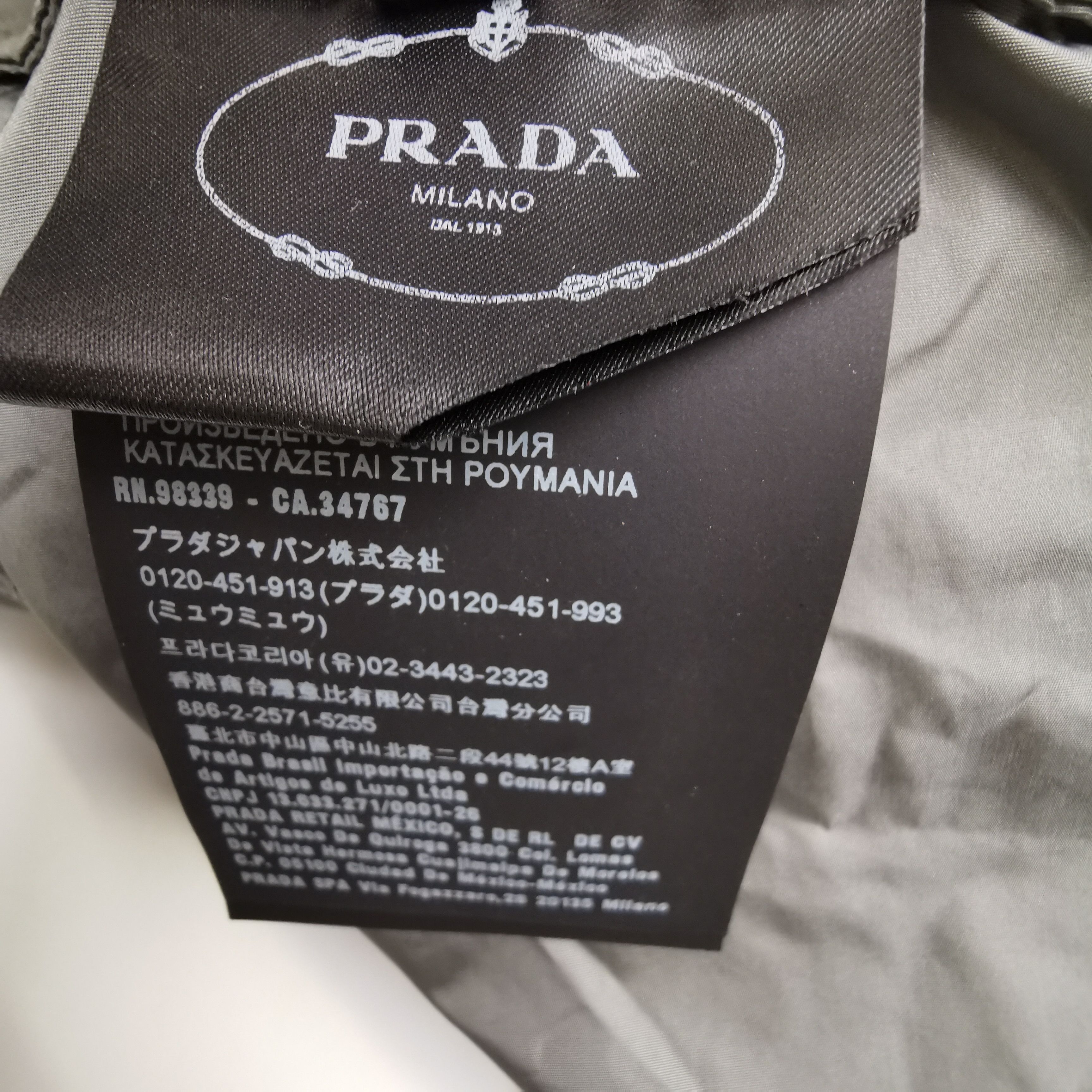 Prada Prada Solid-colored Waistcoat Trench Coat Size 40 0079 Size US L / EU 52-54 / 3 - 10 Thumbnail