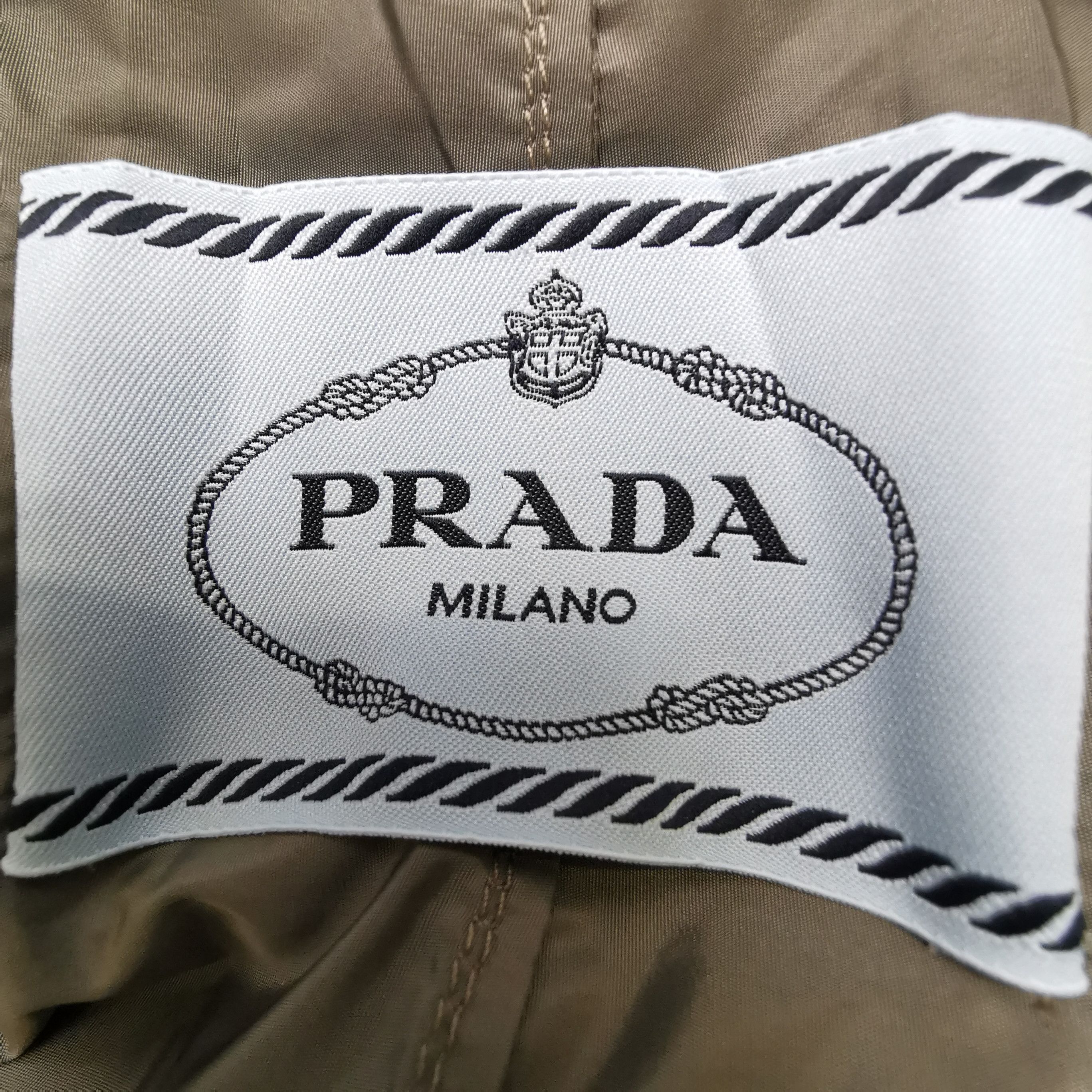 Prada Prada Solid-colored Waistcoat Trench Coat Size 40 0079 Size US L / EU 52-54 / 3 - 6 Thumbnail