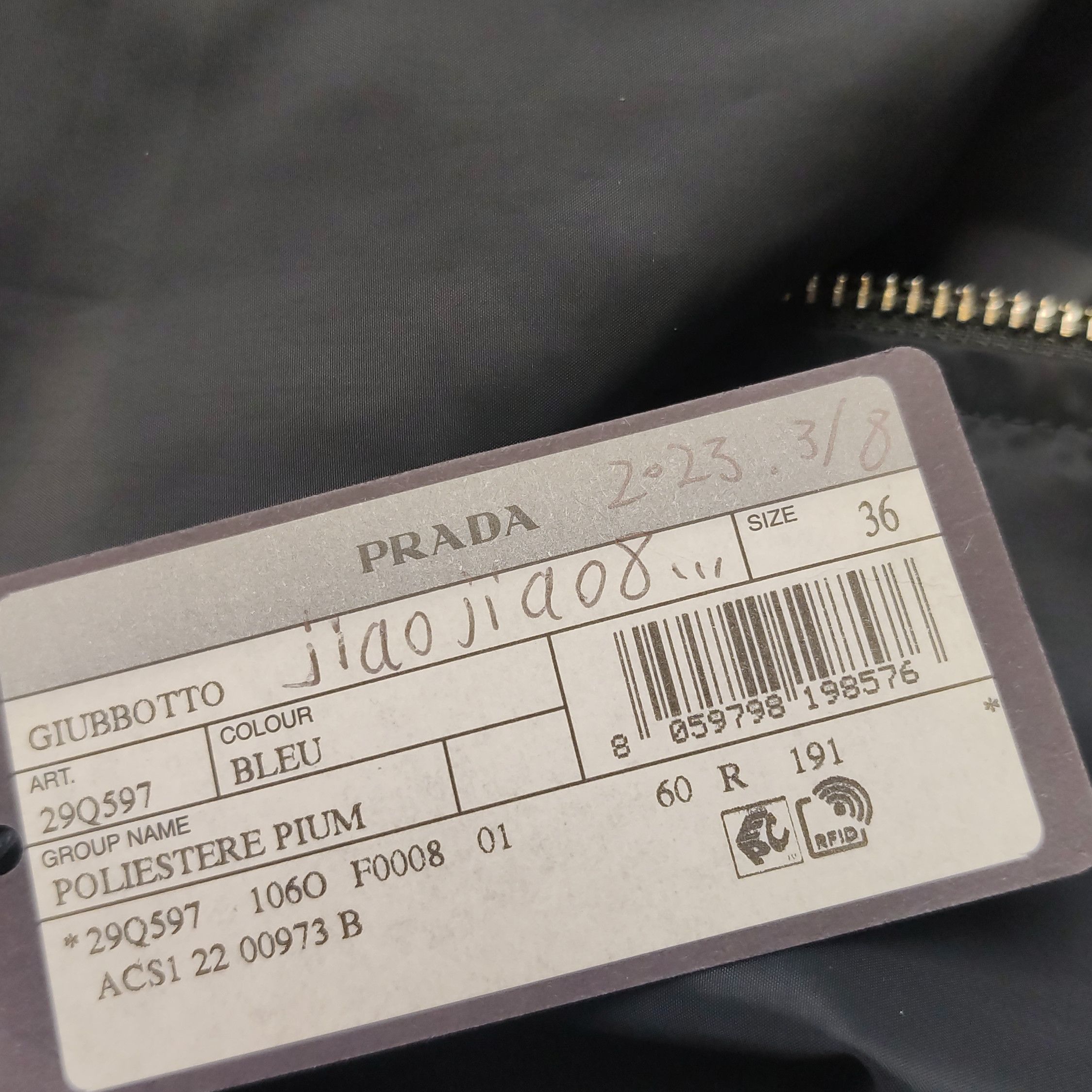 Prada Prada Hooded Long Sleeve Jacket in Black 0079 Size US S / EU 44-46 / 1 - 10 Thumbnail