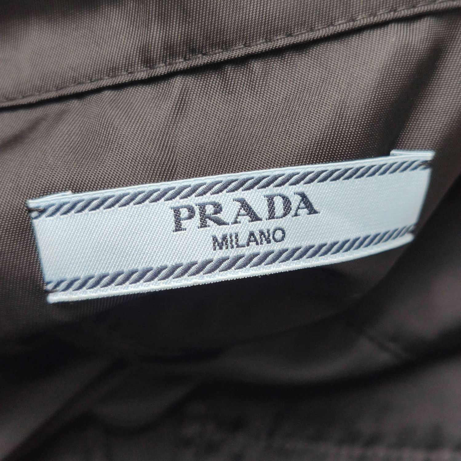 Prada Prada Short-Sleeve Button-Up Shirt for Style 0079 Size US S / EU 44-46 / 1 - 4 Thumbnail