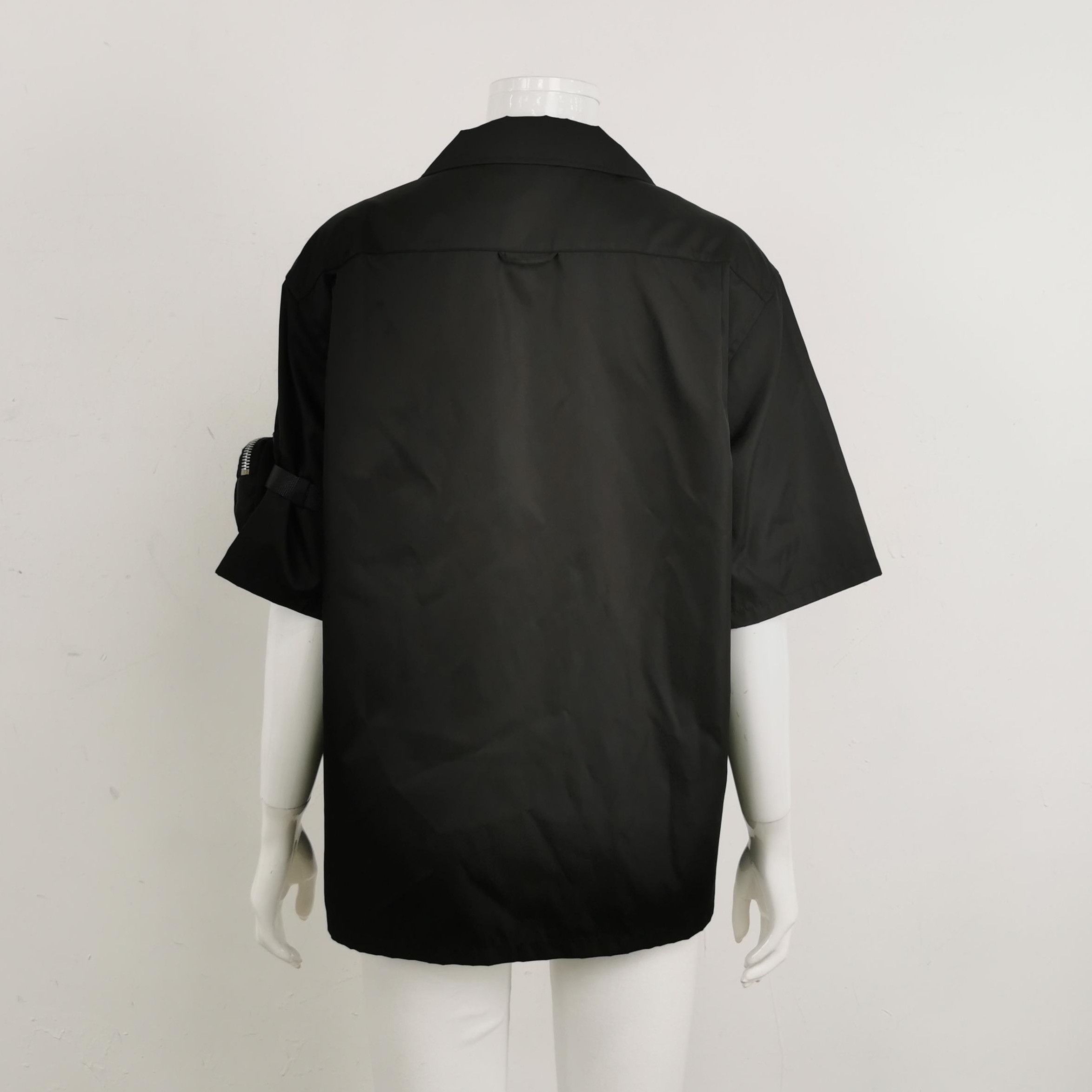 Prada Prada Short-Sleeve Button-Up Shirt for Style 0079 Size US S / EU 44-46 / 1 - 2 Thumbnail