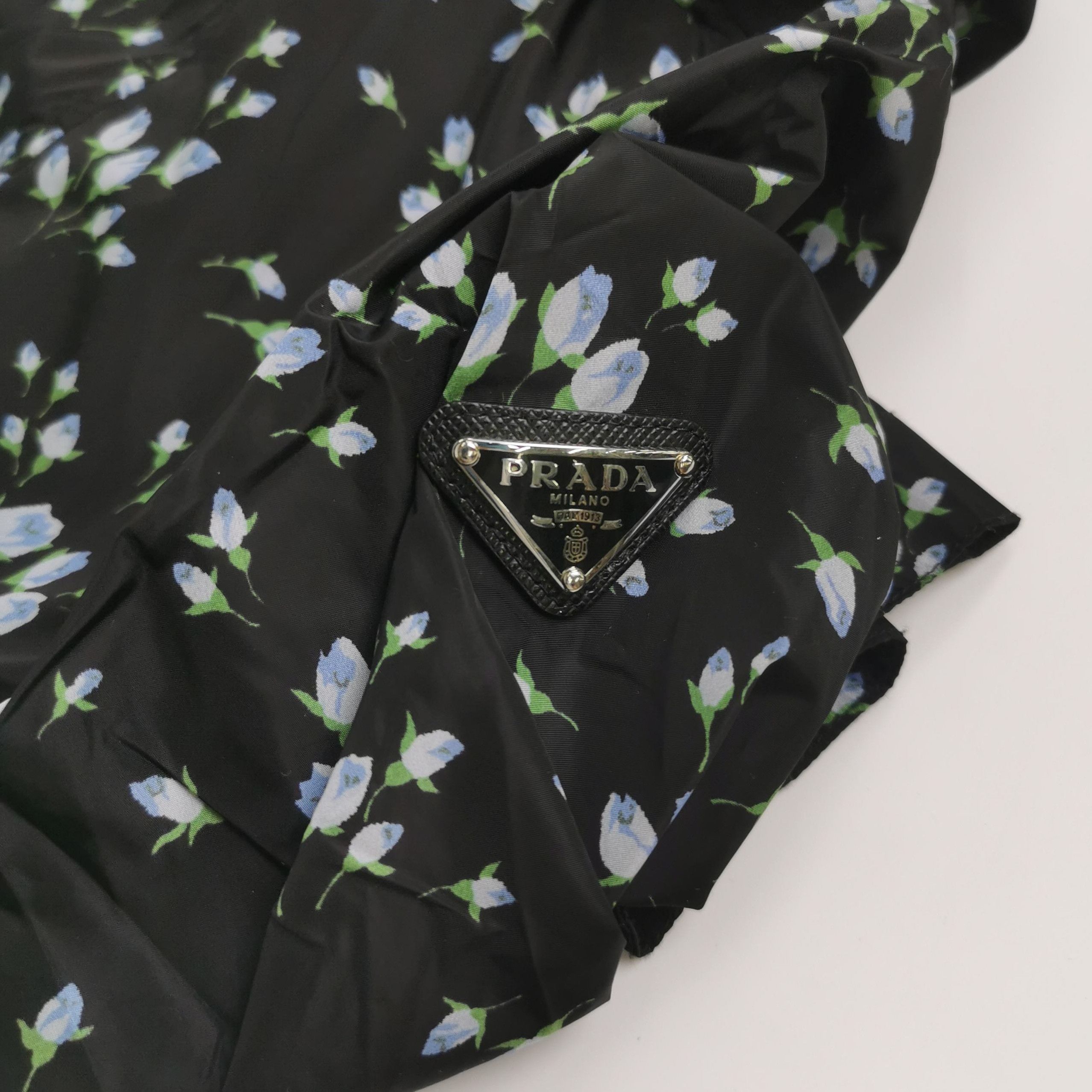 Prada Prada Contrast Color Hooded Jacket Size 40 0079 Size US L / EU 52-54 / 3 - 3 Thumbnail
