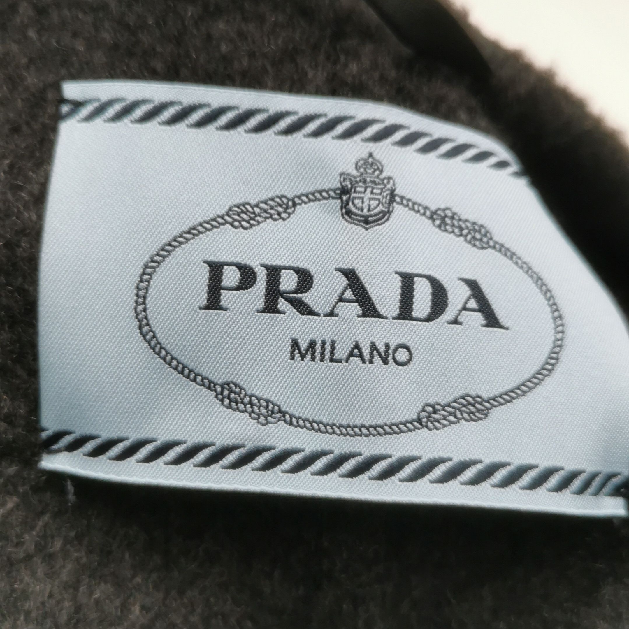 Prada Prada Black Cashmere Sleeveless Coat 0079 Size US L / EU 52-54 / 3 - 4 Thumbnail