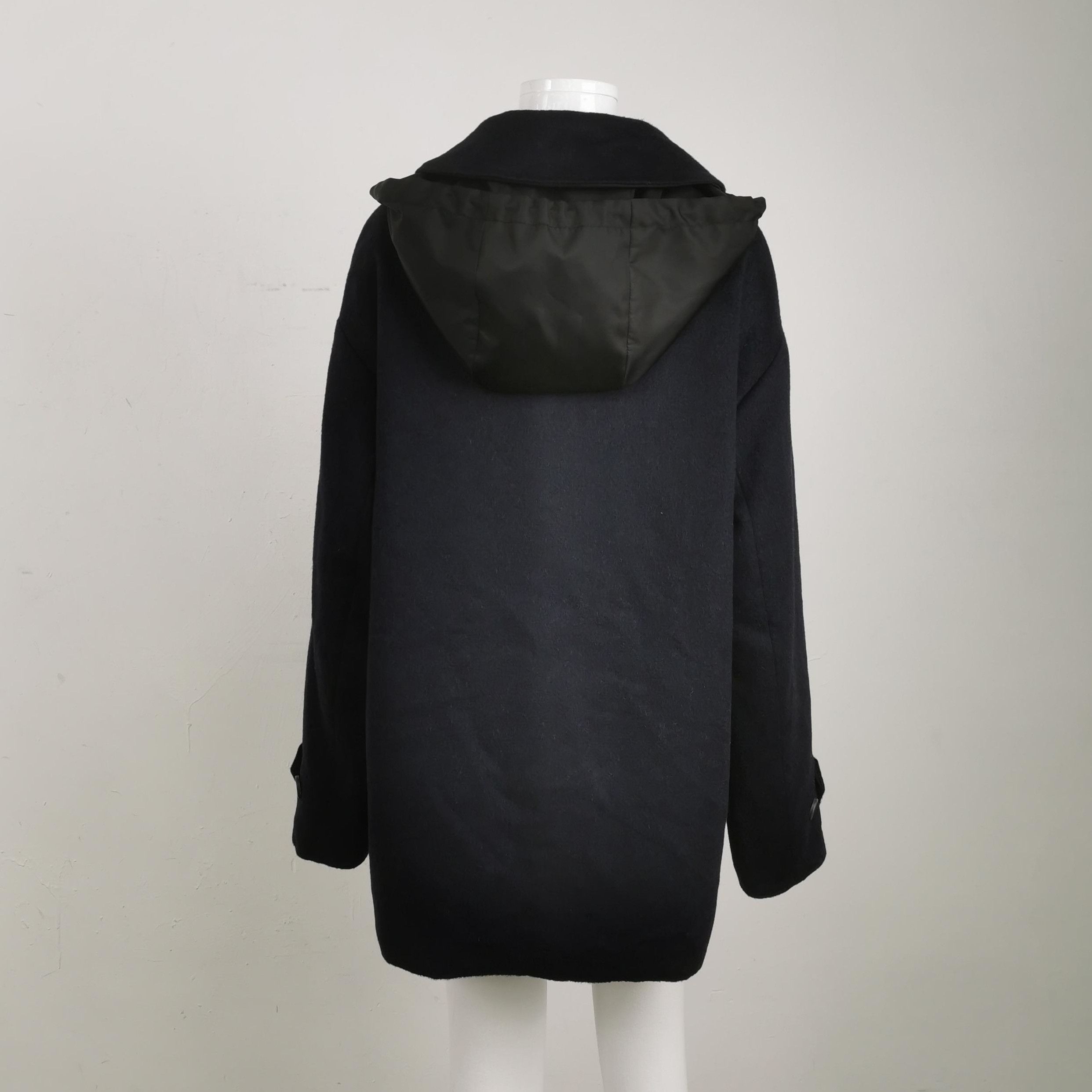 Prada Prada Cashmere Hooded Jacket in Navy 0079 Size US L / EU 52-54 / 3 - 2 Thumbnail