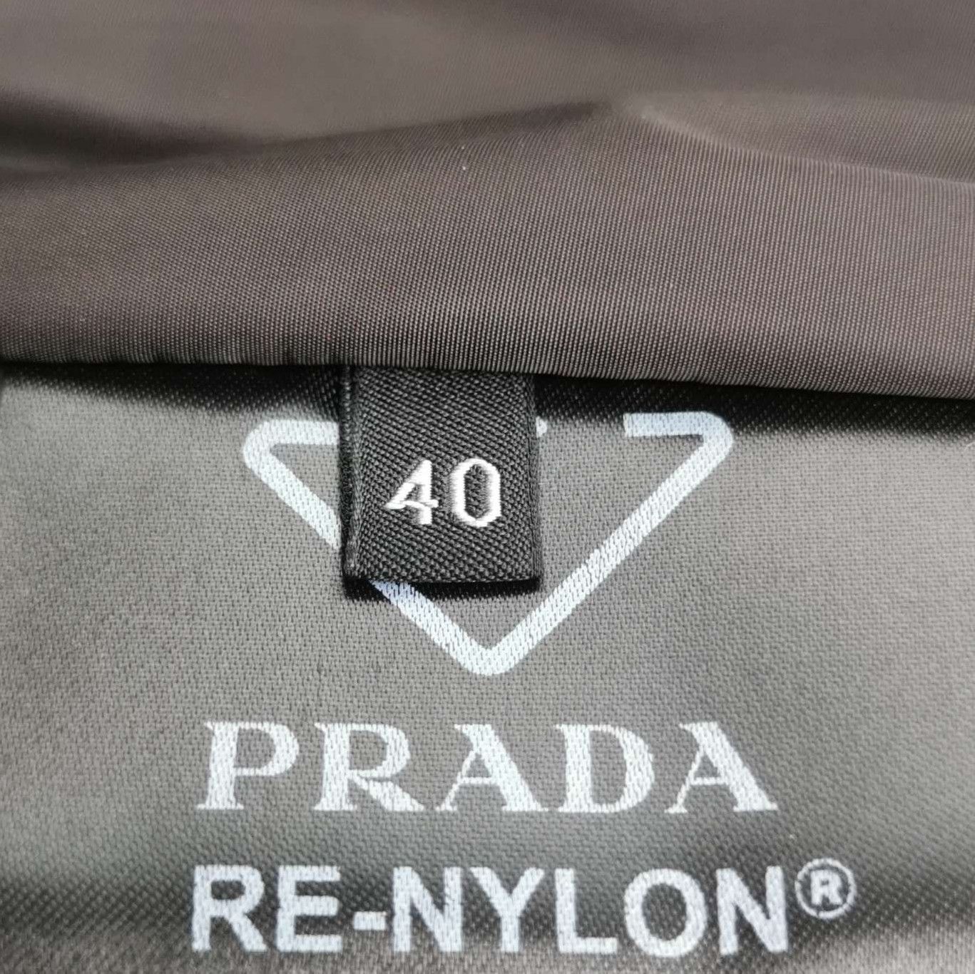 Prada Prada Sleeveless Vest with Triangle Logo 0079 Size US M / EU 48-50 / 2 - 6 Thumbnail