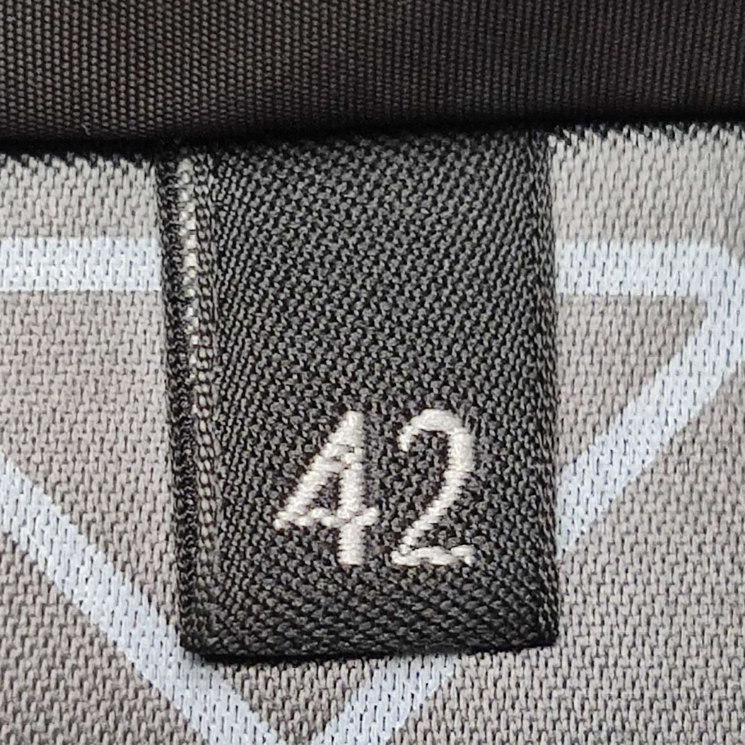 Prada Prada Black Triangle Logo Puffer Jacket 0079 Size US L / EU 52-54 / 3 - 6 Thumbnail