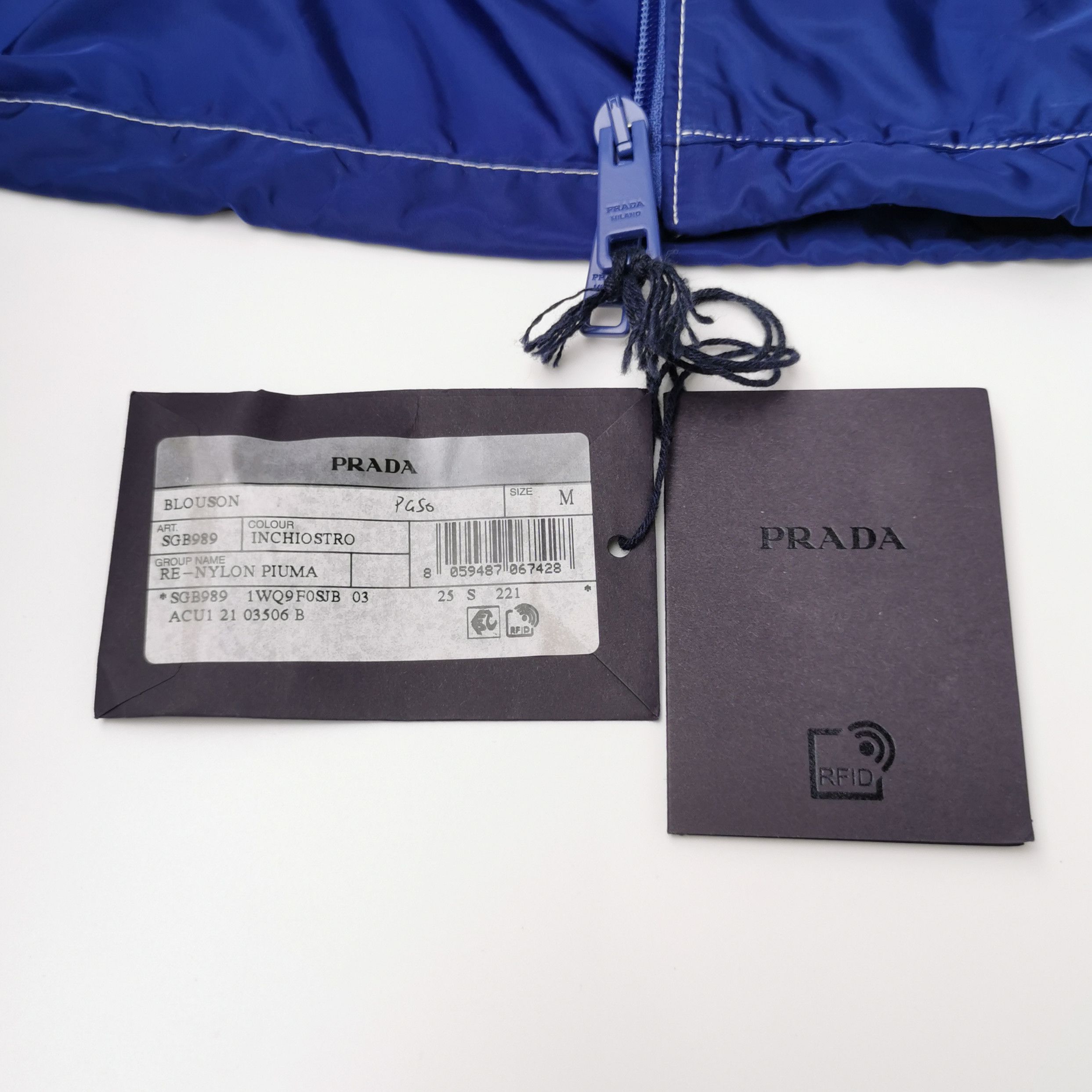 Prada Prada Hooded Triangle Logo Jacket in Blue 0079 Size US M / EU 48-50 / 2 - 4 Thumbnail
