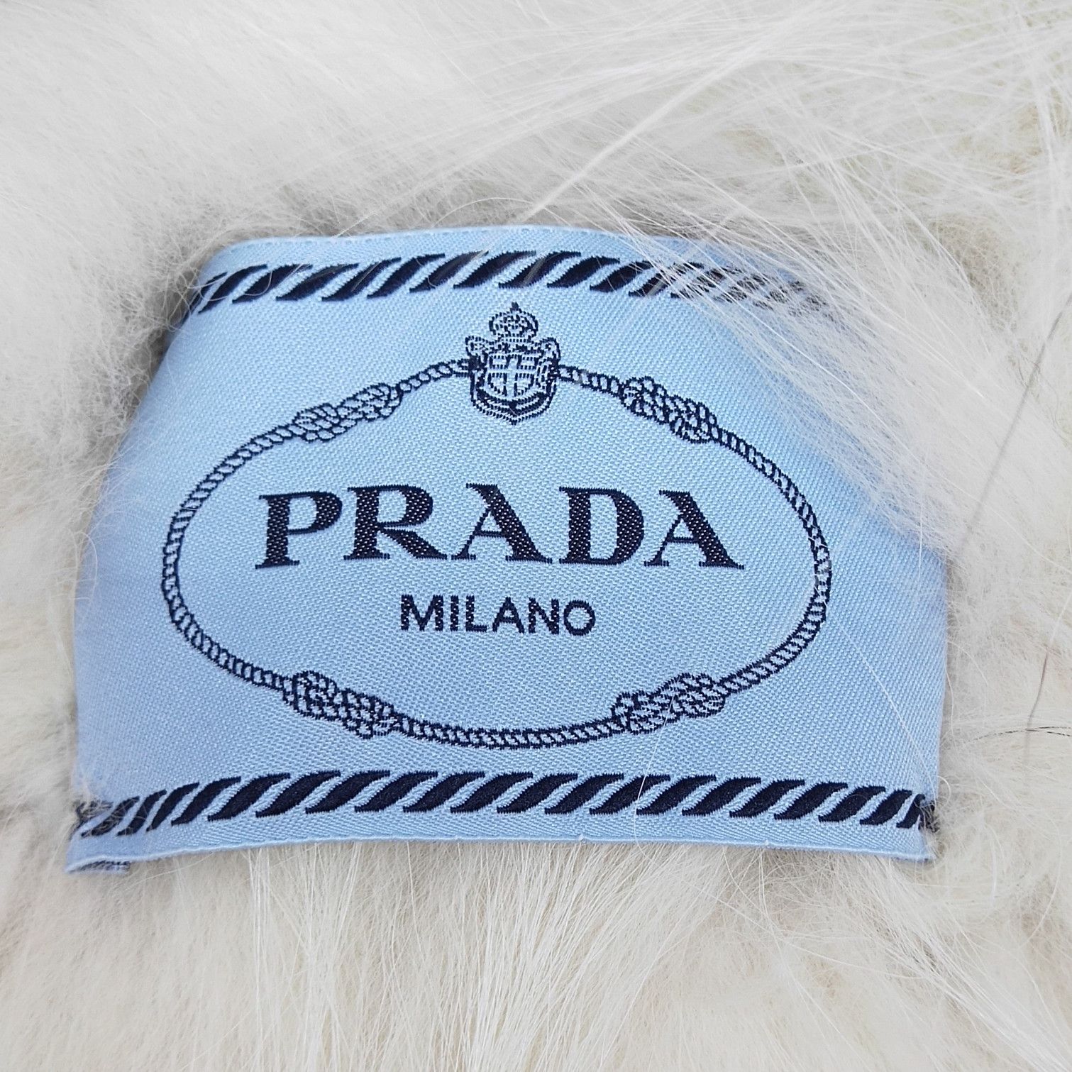 Prada Prada Beige V-Neck Fox Fur Blend Vest 0079 Size US XXS / EU 40 - 4 Thumbnail