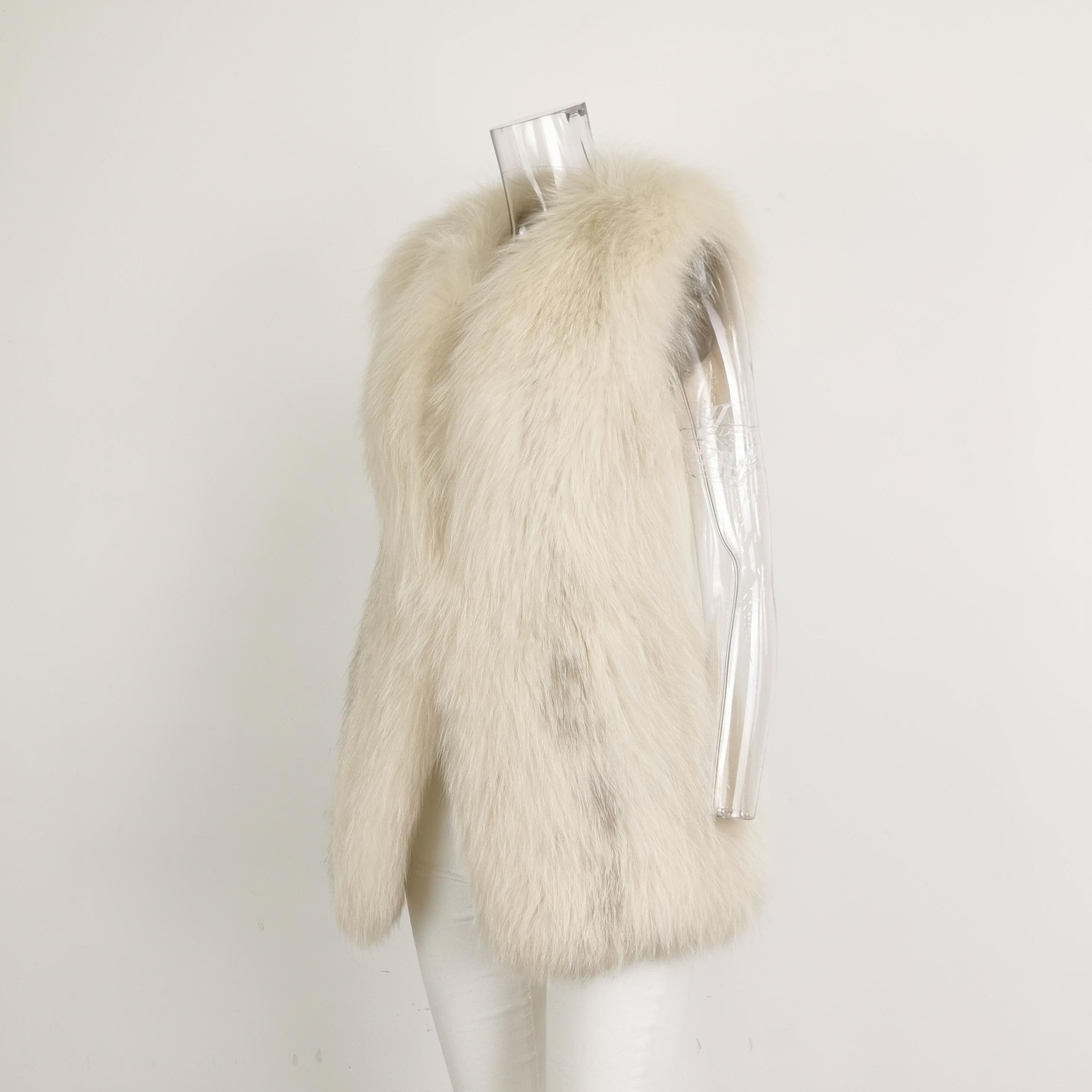 Prada Prada Beige V-Neck Fox Fur Blend Vest 0079 Size US XXS / EU 40 - 2 Thumbnail