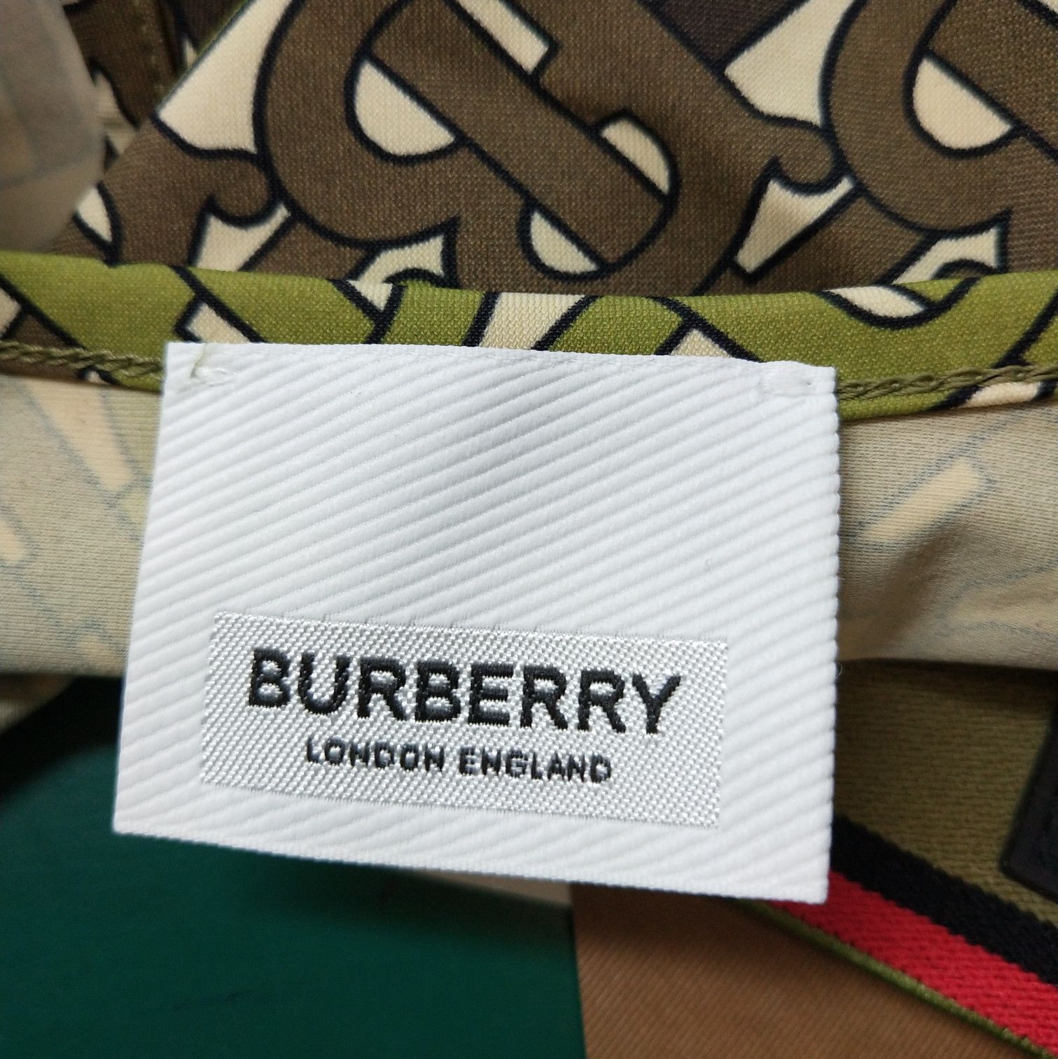 Burberry Burberry Color Block TB Logo Crop Top 0079 Size US XXS / EU 40 - 6 Thumbnail