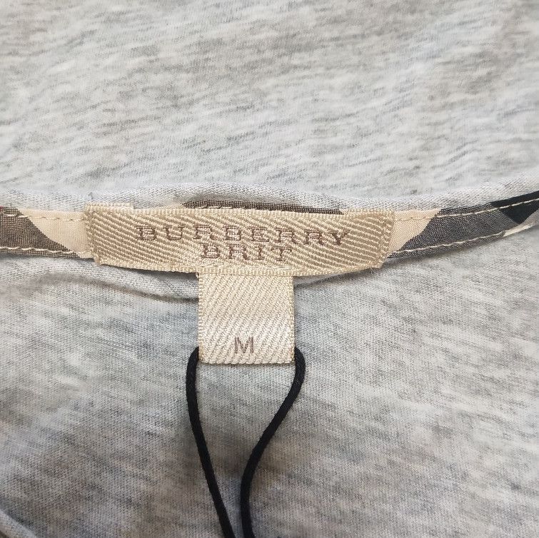 Burberry Burberry Brit Long Sleeve V-Neck T-Shirt 0079 Size US M / EU 48-50 / 2 - 6 Thumbnail