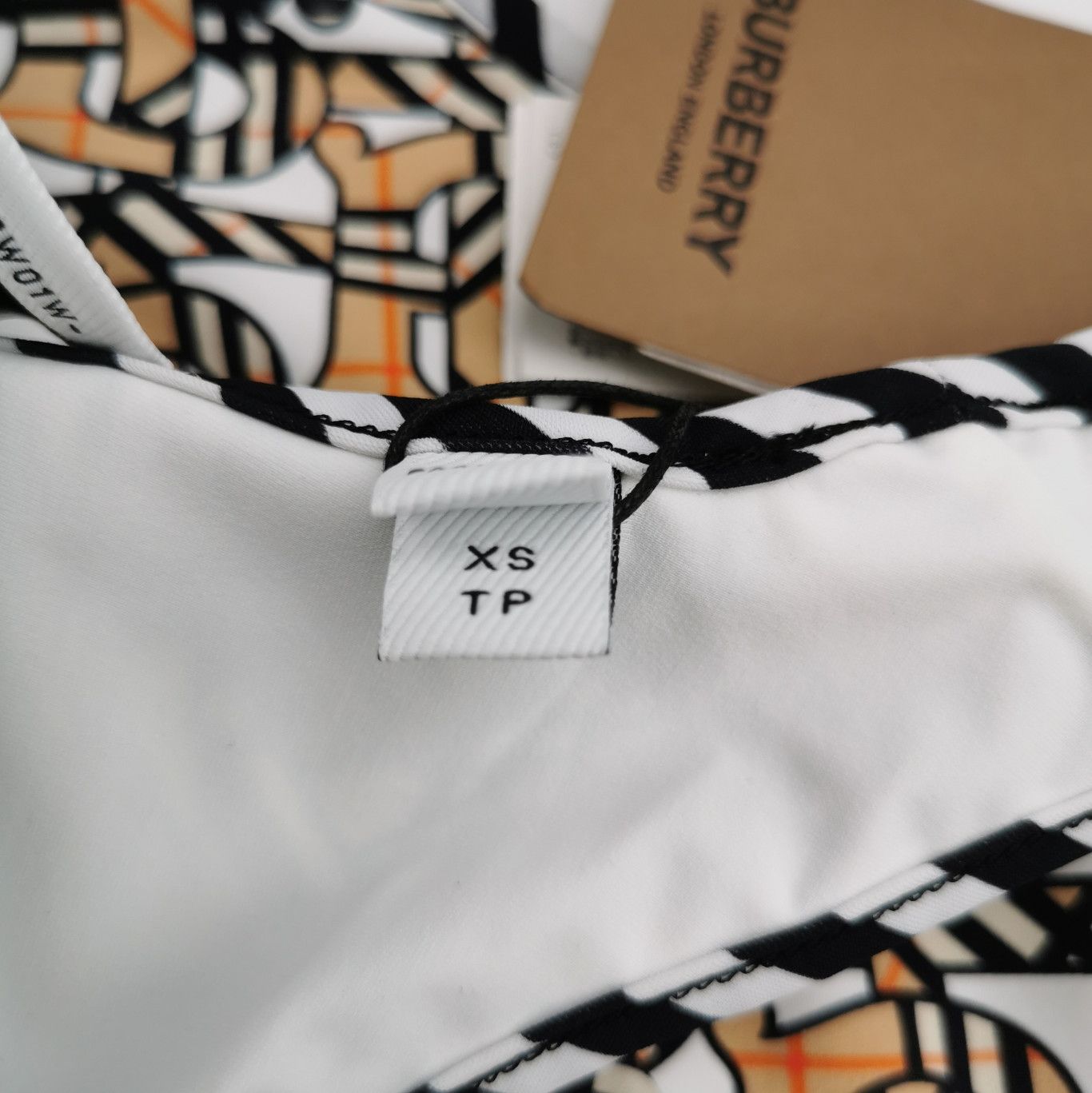 Burberry Burberry TB Logo Print Sleeveless Top in XS 0079 Size US XS / EU 42 / 0 - 6 Thumbnail