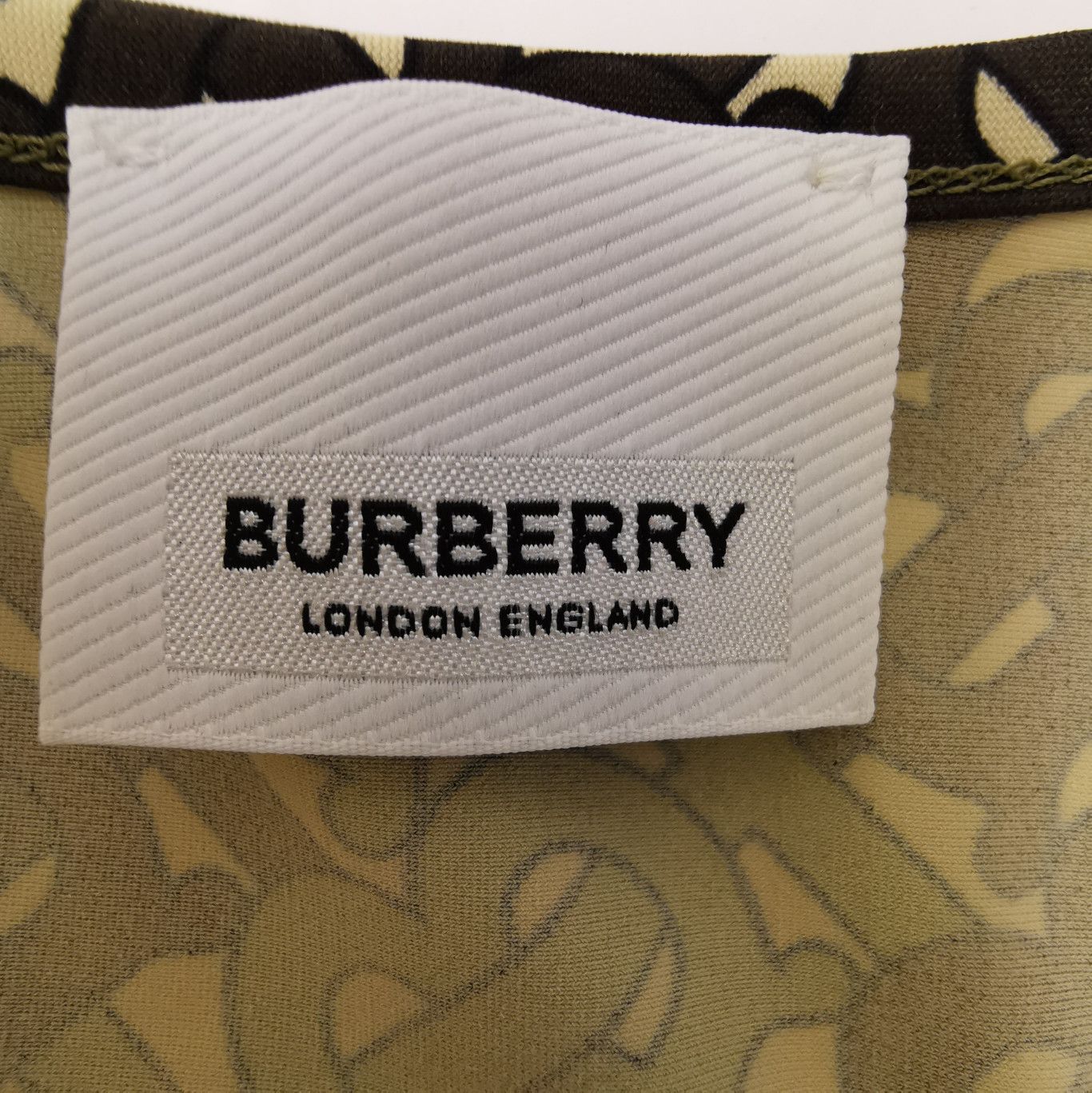 Burberry Burberry Colorful Logo Print Crop Top 0079 Size US XXS / EU 40 - 5 Thumbnail