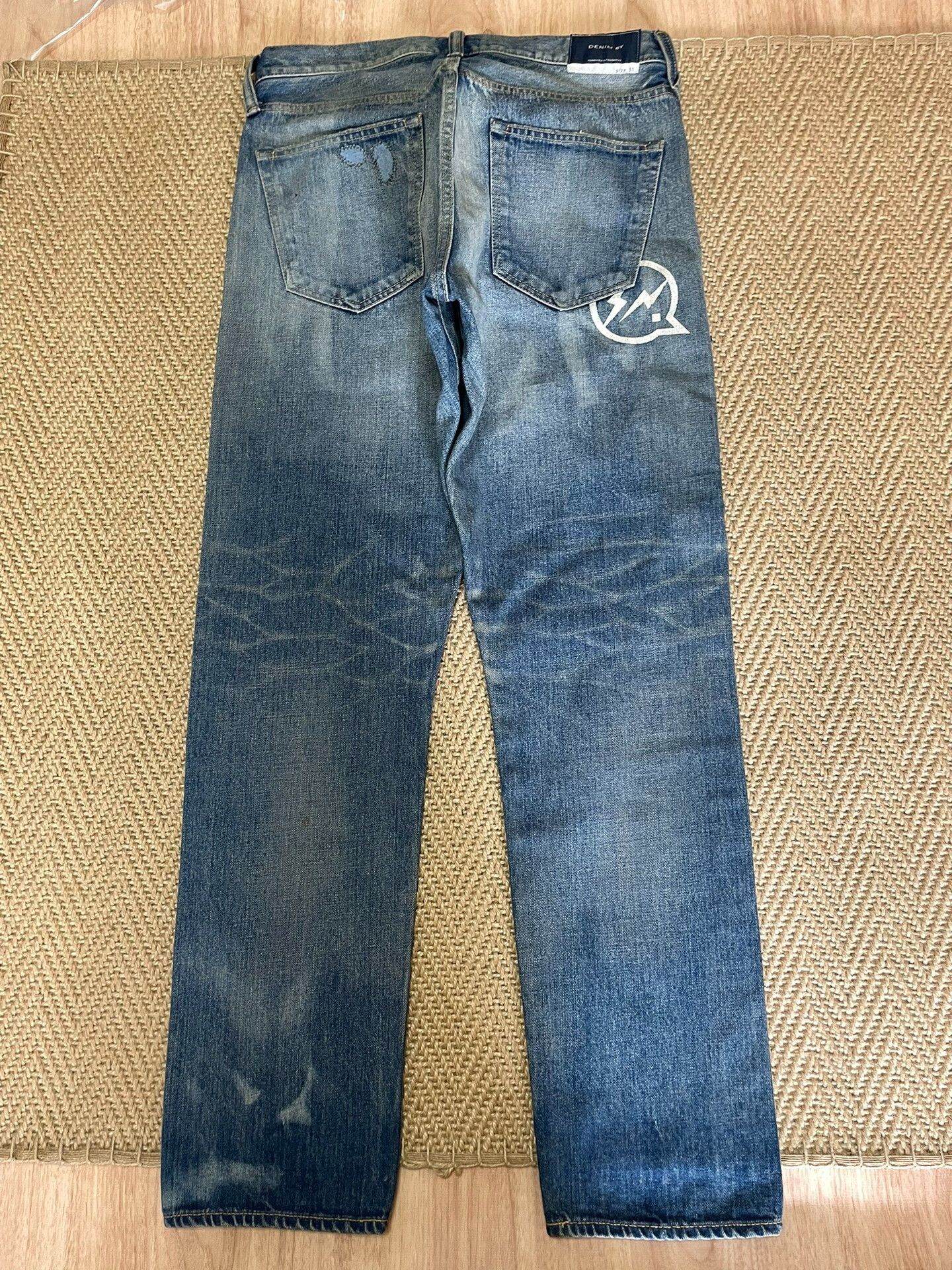 Vanquish denim by vanquish fragment distressed jeans Size US 30 / EU 46 - 2 Thumbnail