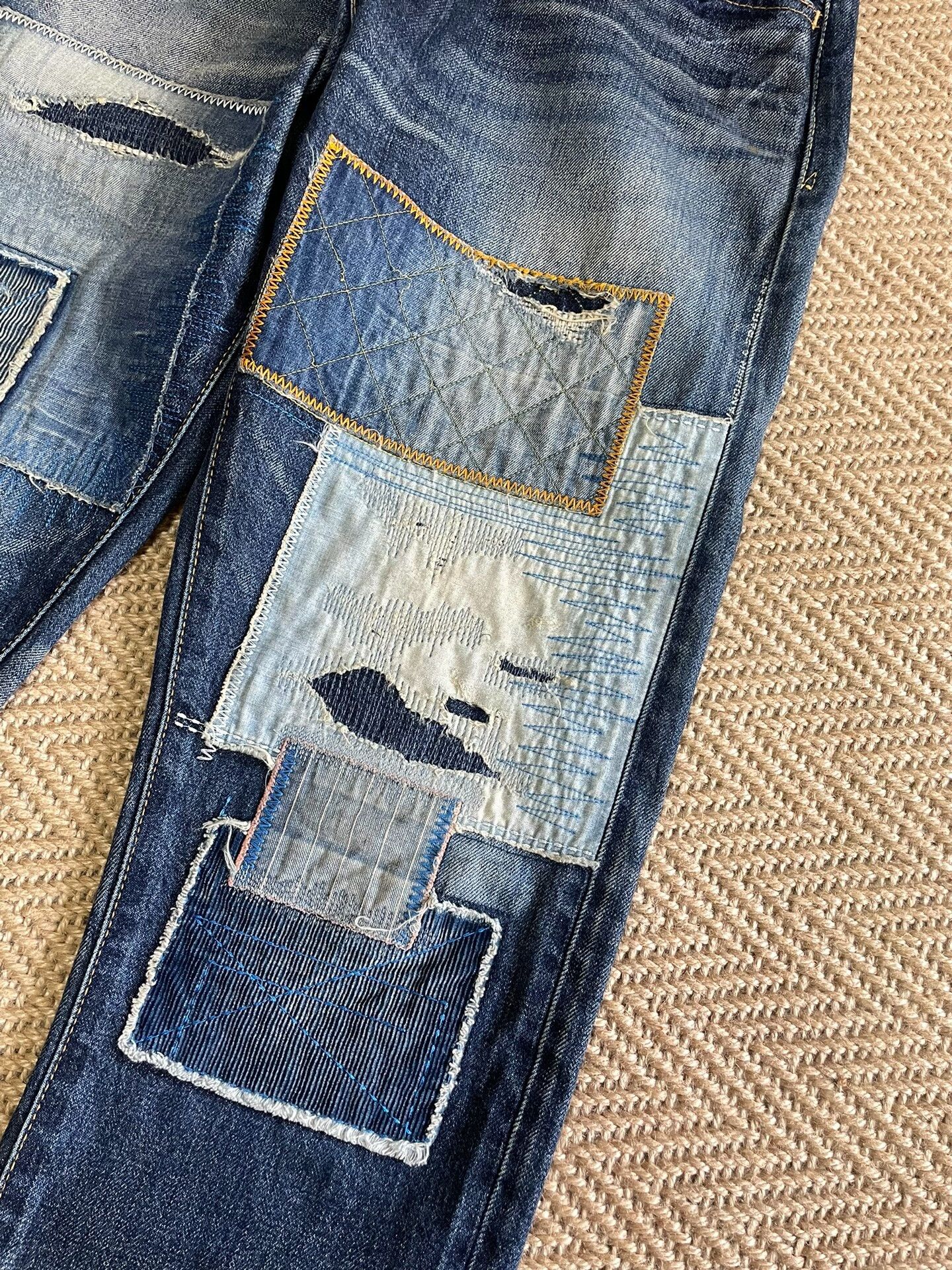 Vanquish denim by vanquish fragment distressed denim pants Size US 28 / EU 44 - 4 Thumbnail