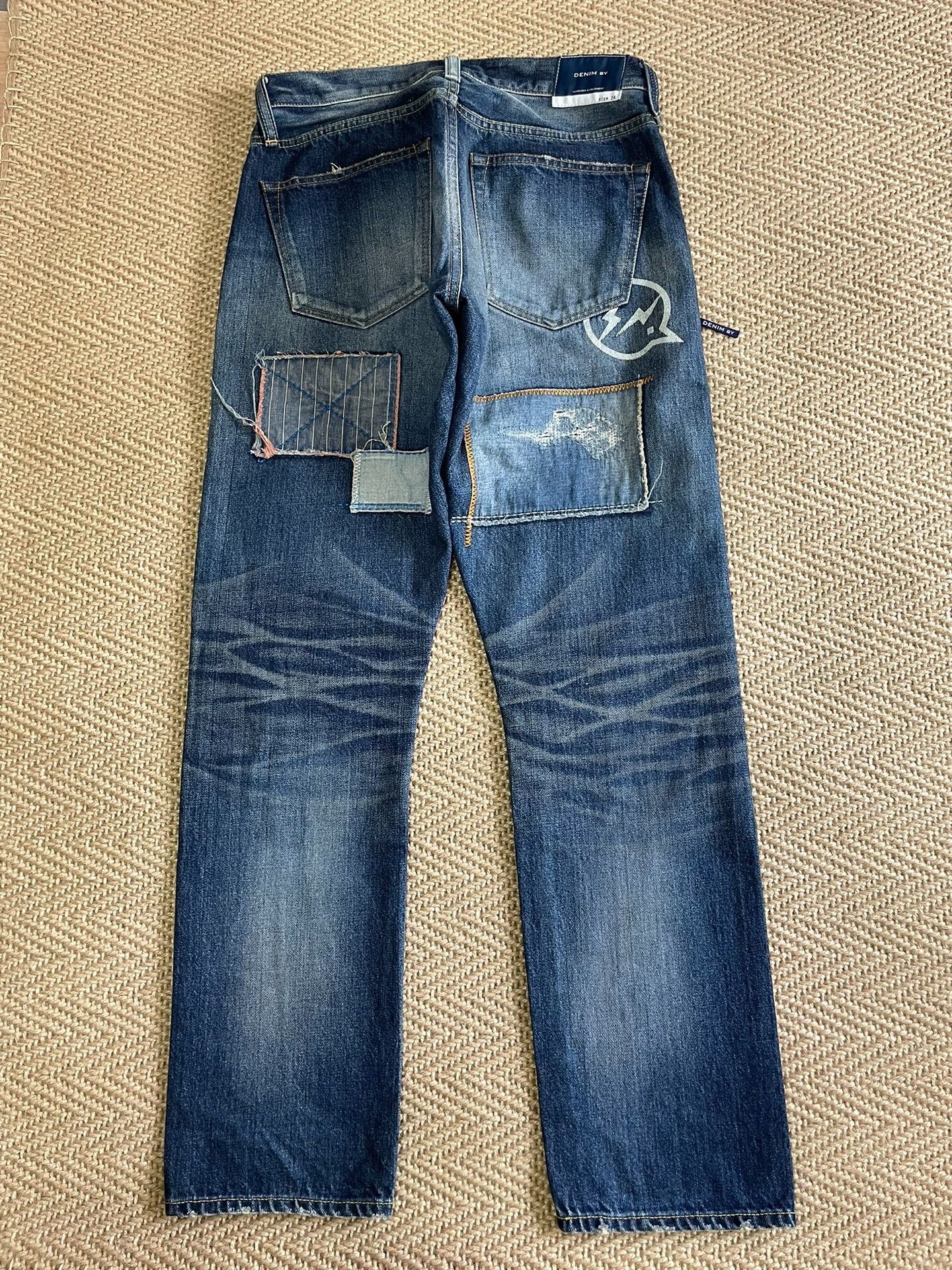 Vanquish denim by vanquish fragment distressed denim pants Size US 28 / EU 44 - 2 Thumbnail