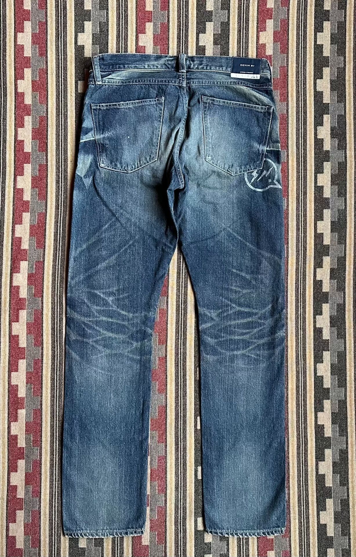 Vanquish denim by vanquish&fragment distressed jeans Size US 32 / EU 48 - 2 Thumbnail