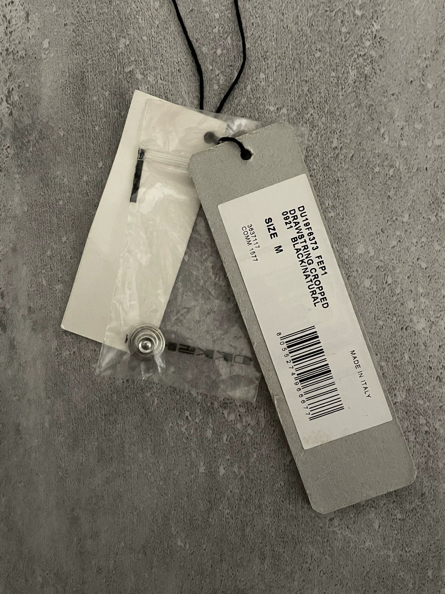 Rick Owens rick owens black cropped sweatpants Size US 30 / EU 46 - 4 Thumbnail