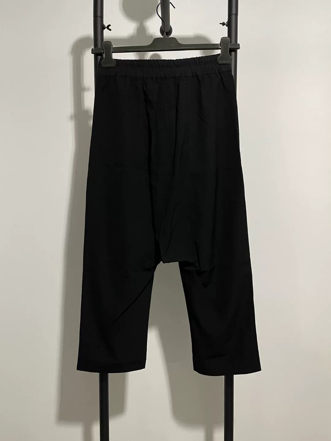 Rick Owens rick owens black cropped pants for men Size US 36 / EU 52 - 2 Thumbnail
