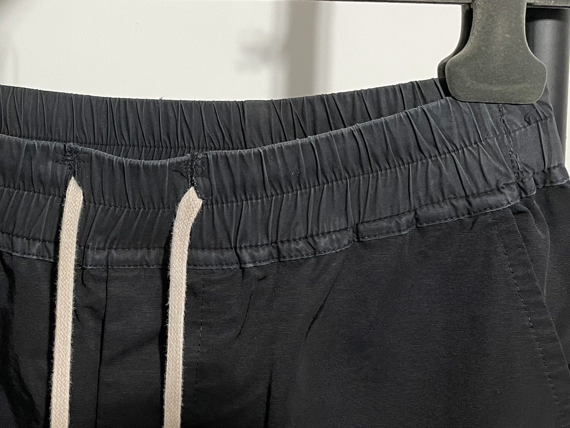 Rick Owens black rick owens cargo pants size 46 Size US 36 / EU 52 - 5 Thumbnail