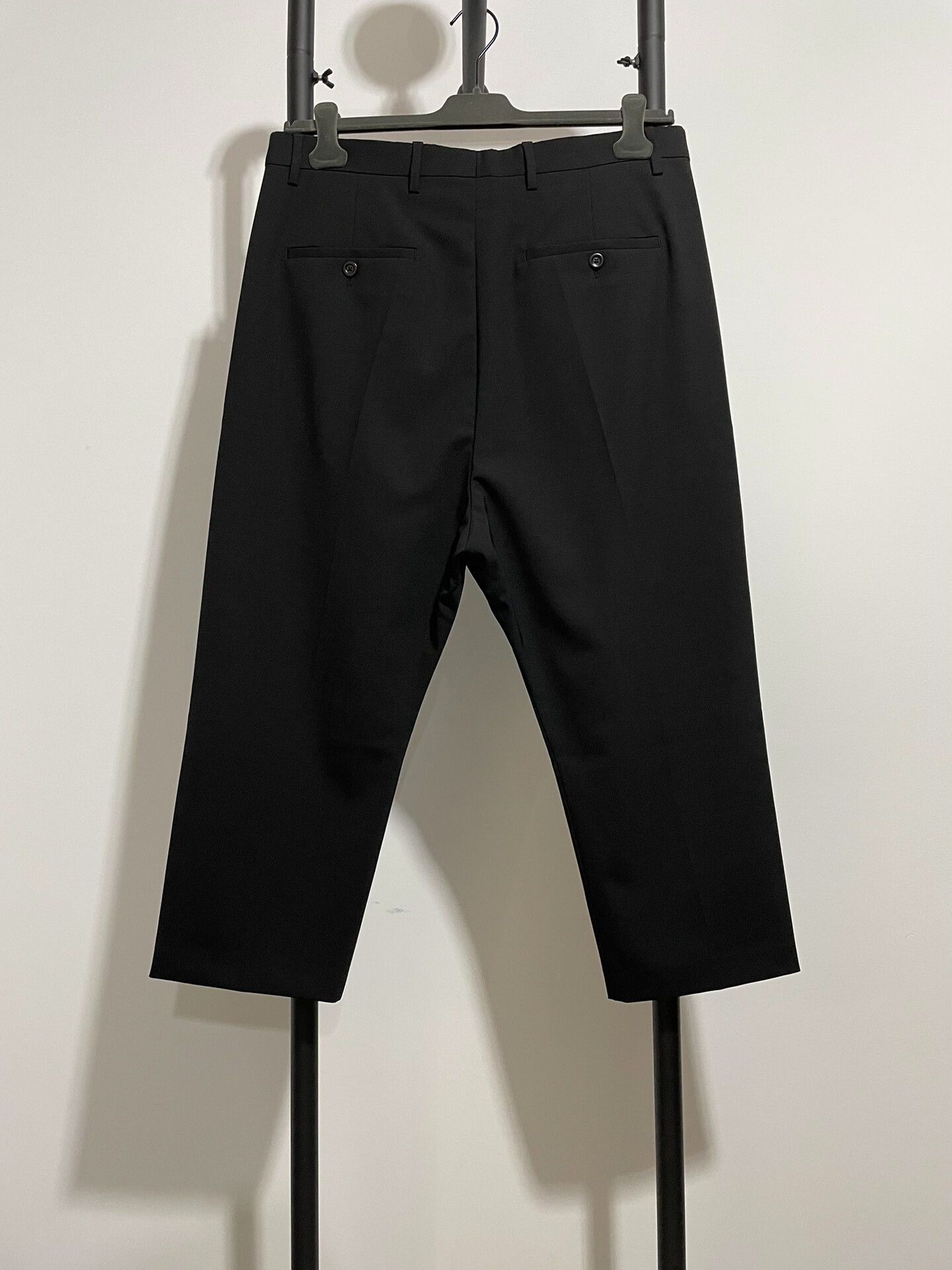 Rick Owens rick owens black cropped dress pants Size US 34 / EU 50 - 2 Thumbnail