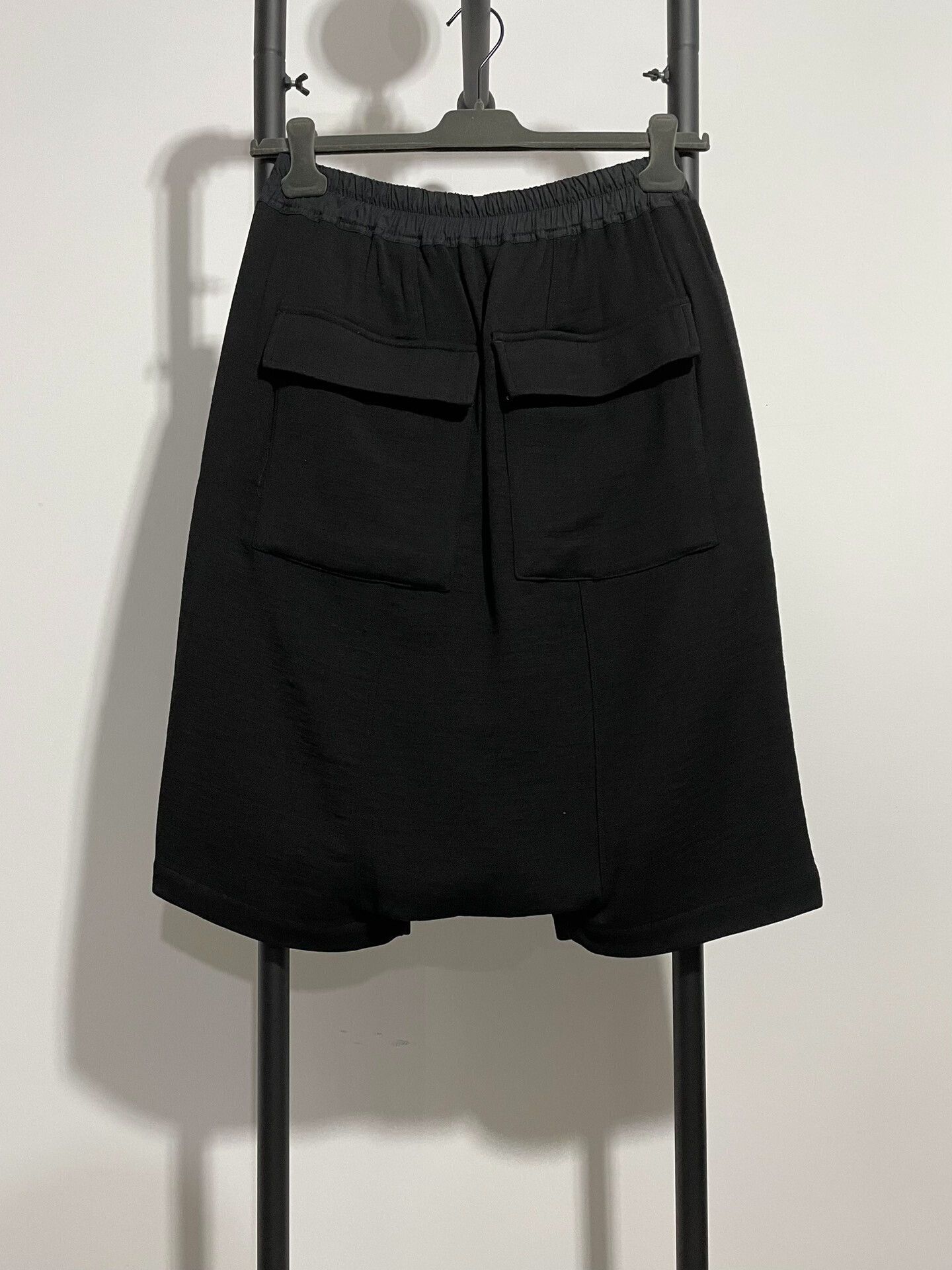 Rick Owens rick owens black shorts for men Size US 38 / EU 54 - 2 Thumbnail