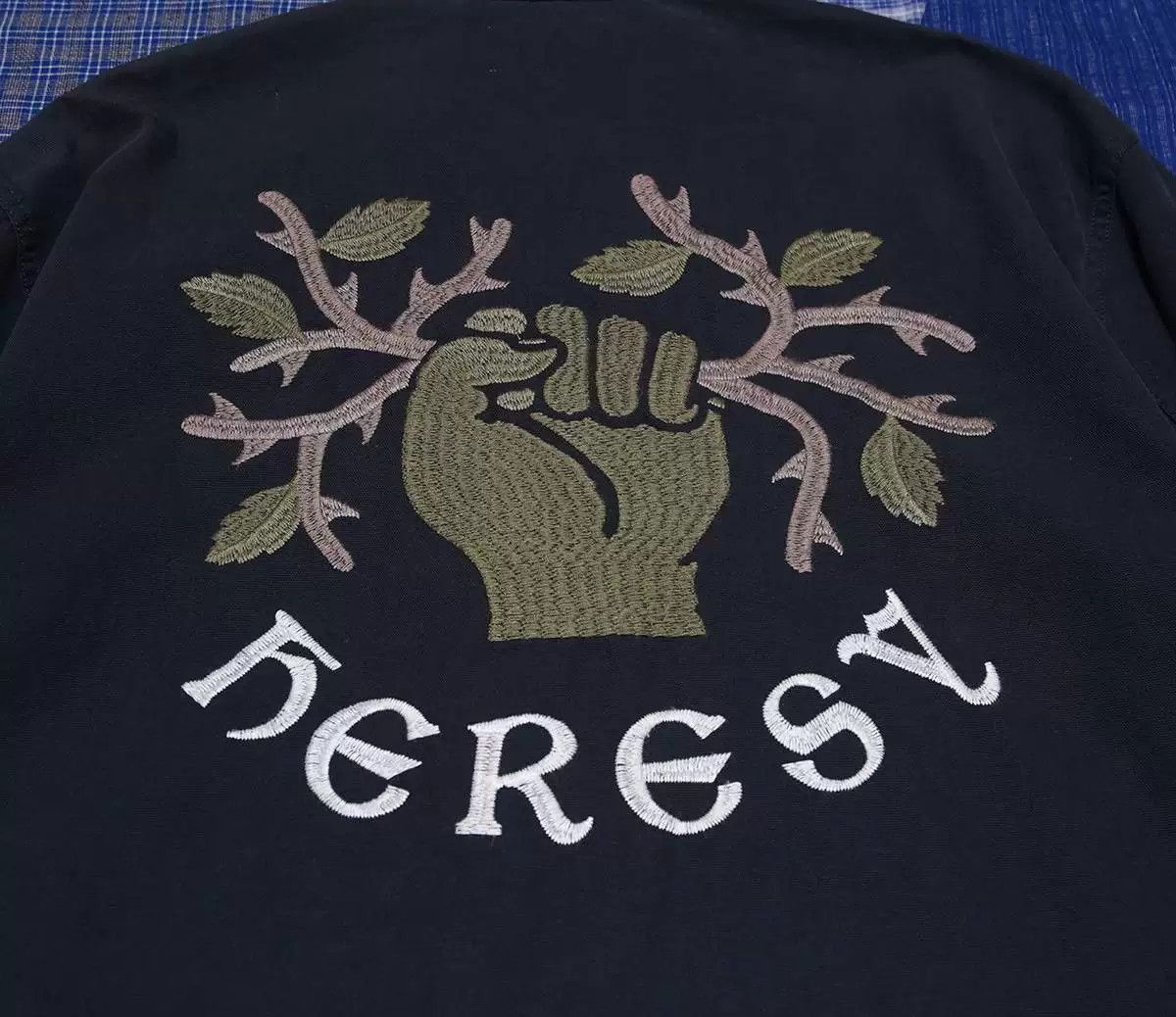 HERESY heresy guild navy shirt with logo embroidery Size US XL / EU 56 / 4 - 3 Thumbnail