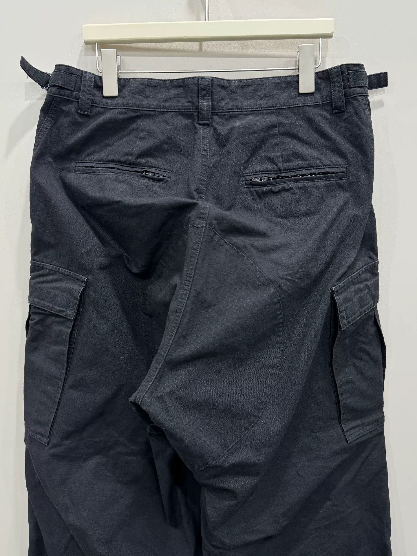 Balenciaga balenciaga pulled cargo stacked work pants Size US 38 / EU 54 - 5 Thumbnail