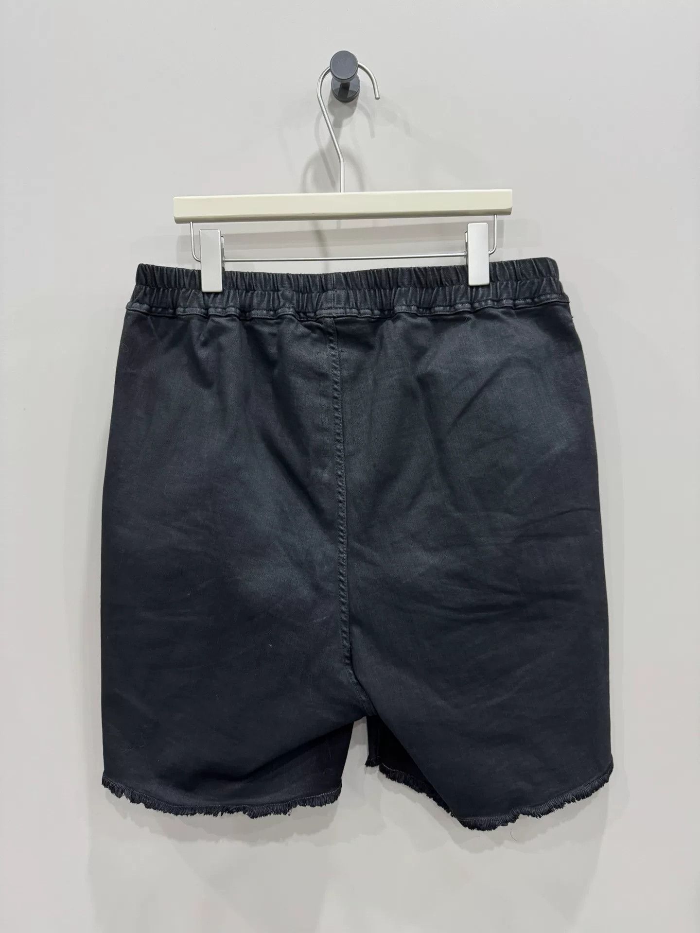 Rick Owens rick owens waxed denim shorts size 50 Size US 31 - 2 Thumbnail